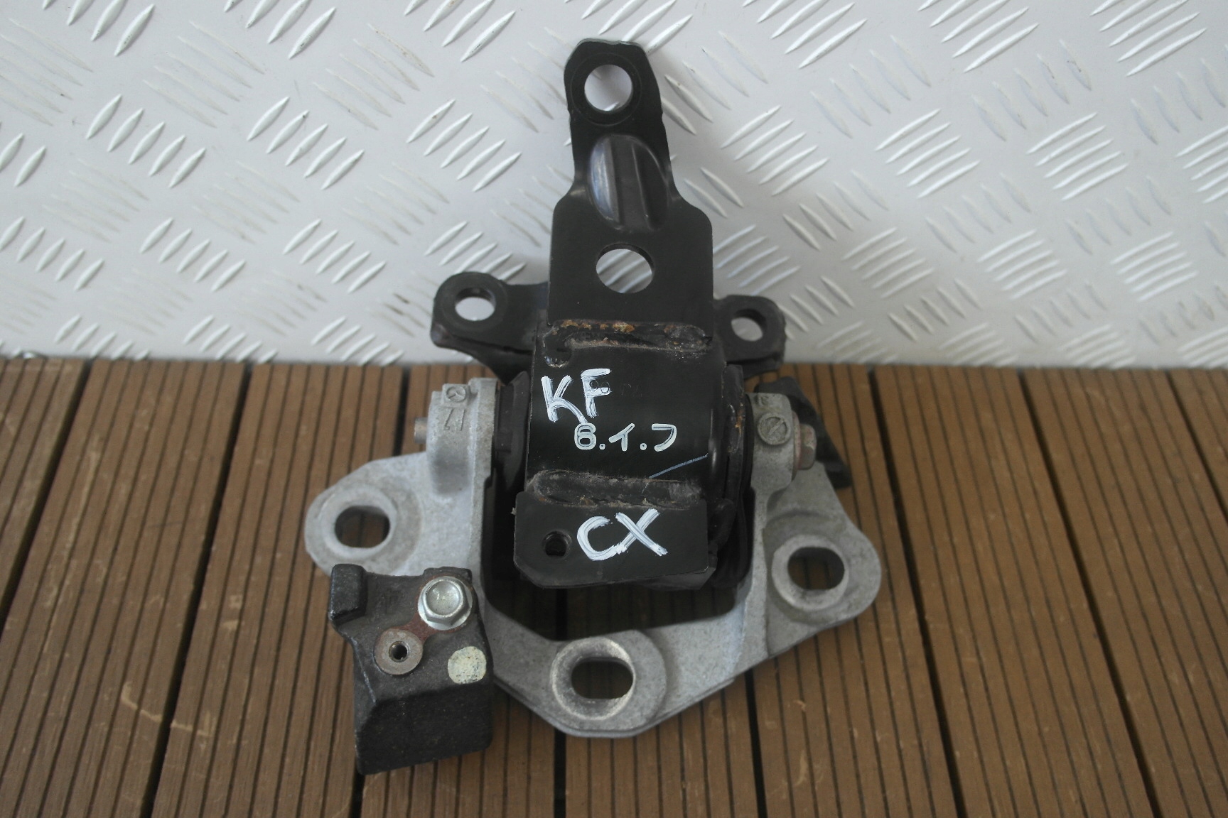 MAZDA CX-5 II KF 17- 2.2 DIESEL holder engine mount original OE