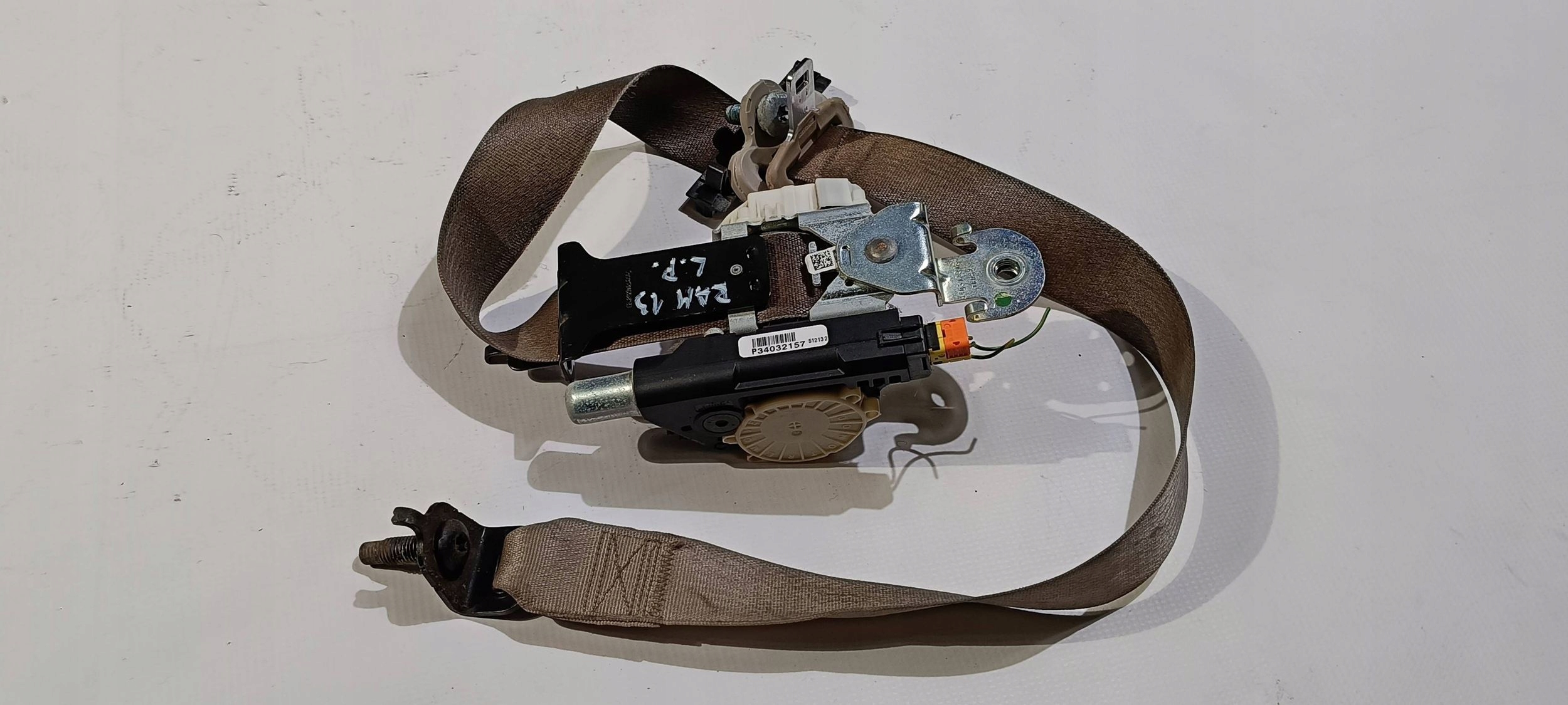 tension belt safety left driver´s Dodge Ram 2013-2018