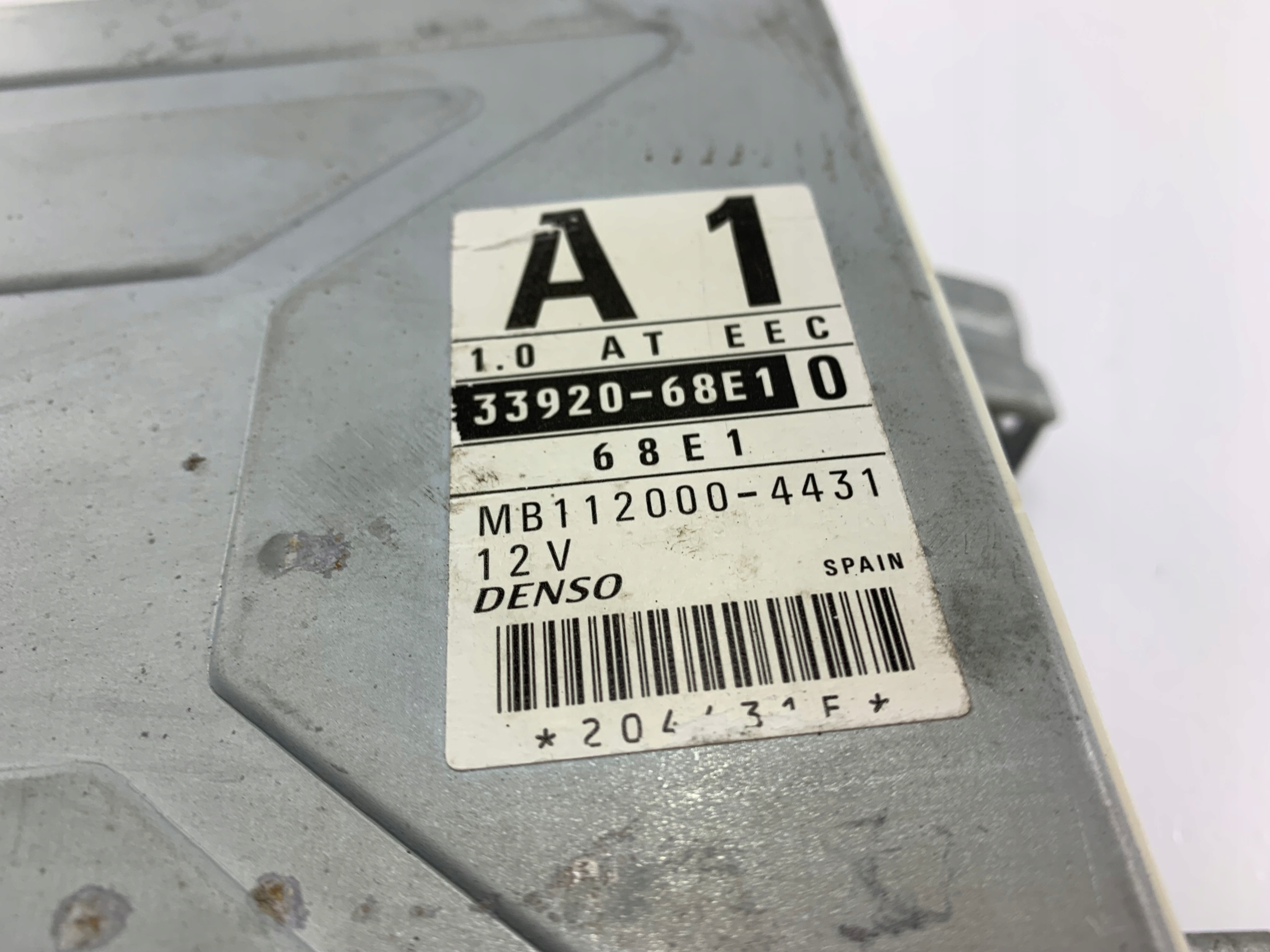 SUZUKI SWIFT 1.0 control unit of the engine 33920-68E1
