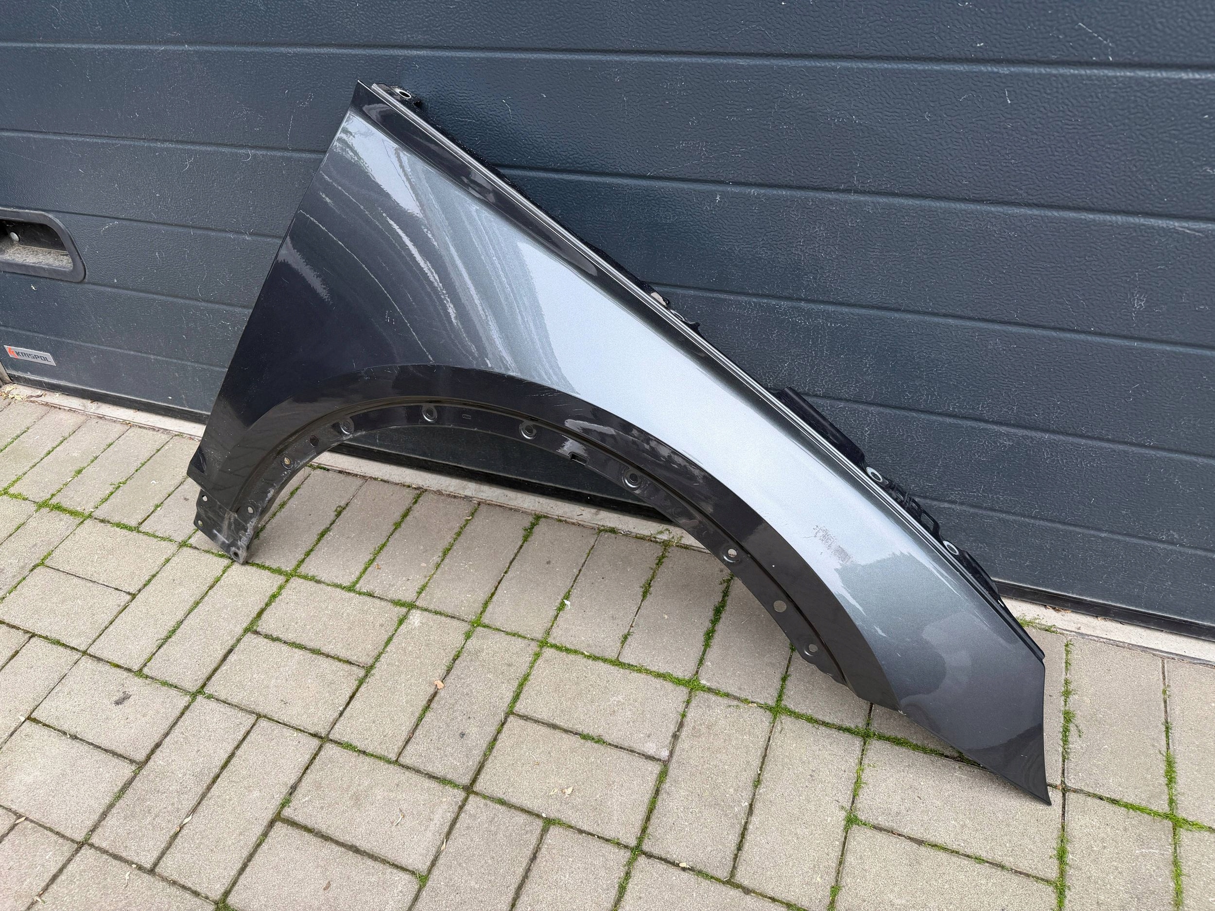 Audi Q5 80A 16r- fender right front front