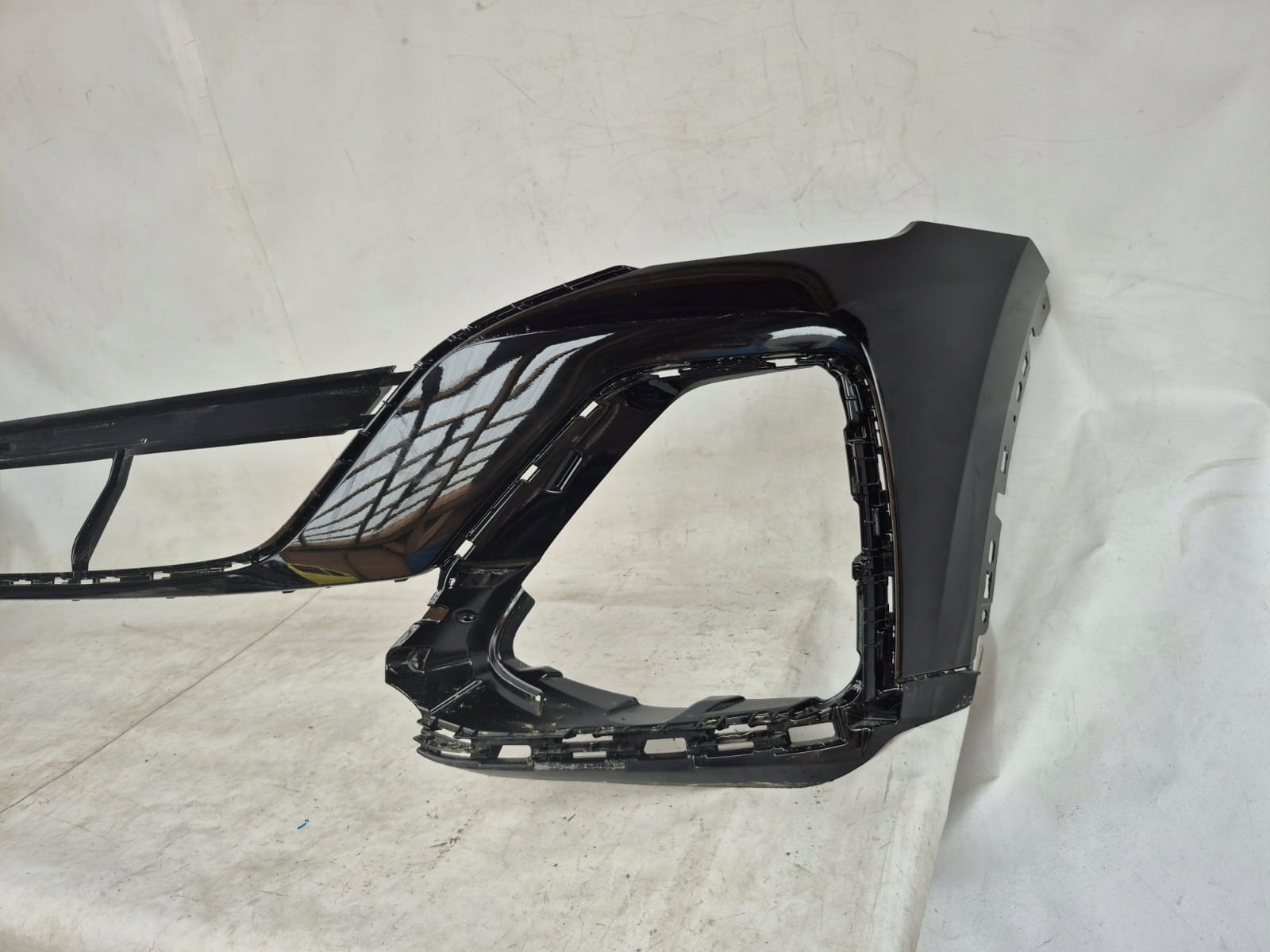 AUDI Q8 4M8 18-23 bumper front front 4M8807437