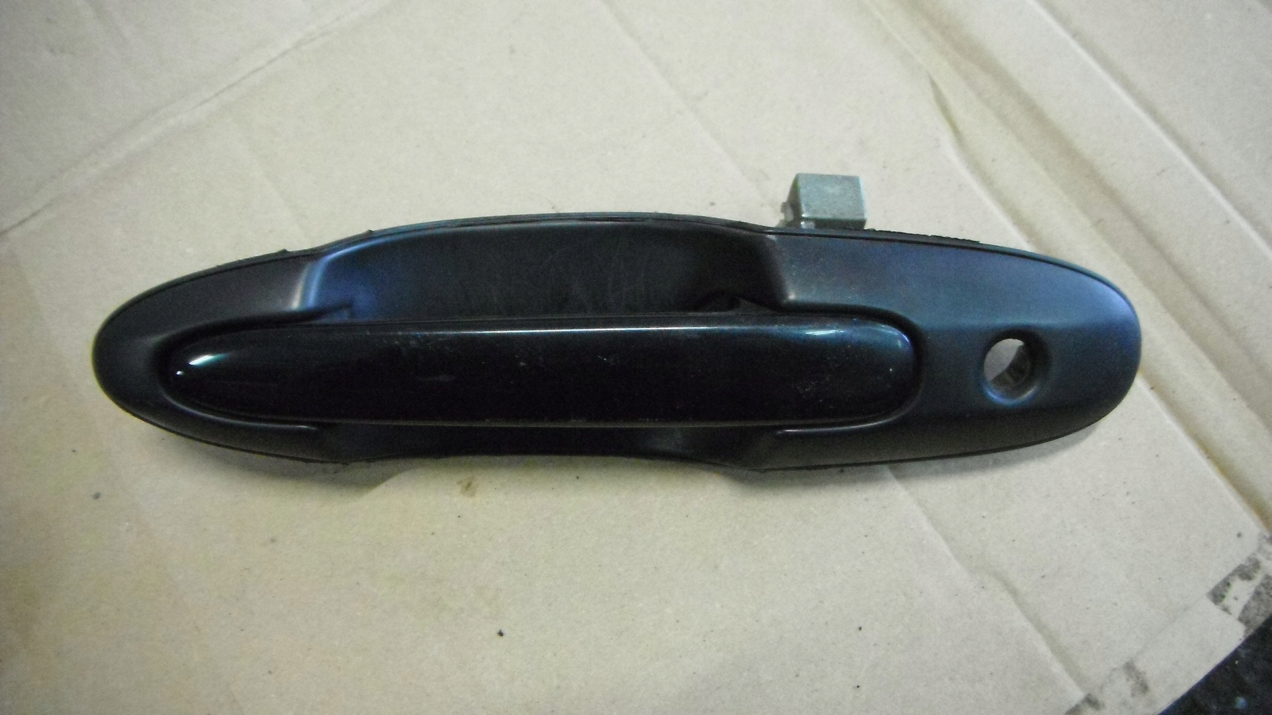 MAZDA MPV LIFT 99-06 KLAMKA LEWY PRZÓD