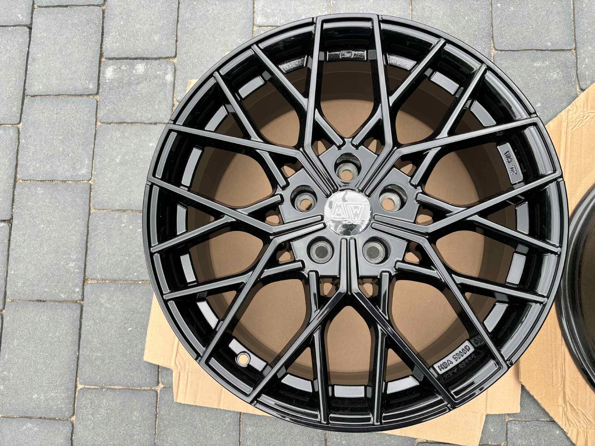 disk hliníkový MSW 74 8.0" x 18" 5x112 ET 50 KBA 53660
