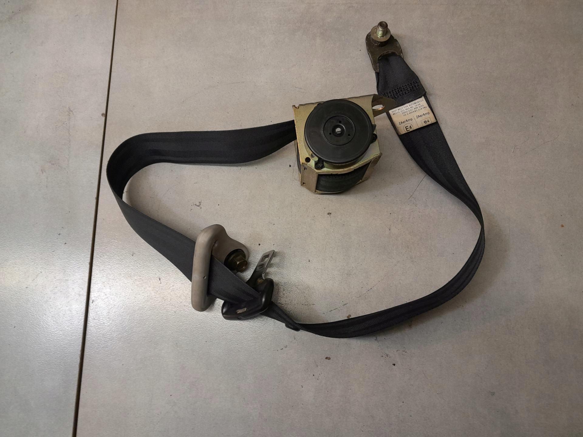 Gurten Sicherheits rechts heck MAZDA 3 BK 603157300A