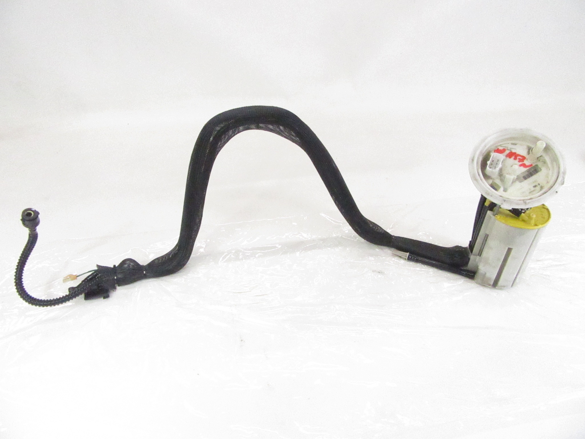 feed pump w tank BMW 5 e60 e61 e63 e64 2.5 3.0 3.5 M47n N57n Diesel
