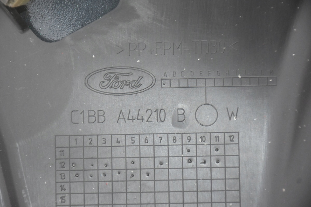 LOTKA SPOILER bonnet FORD FIESTA MK7