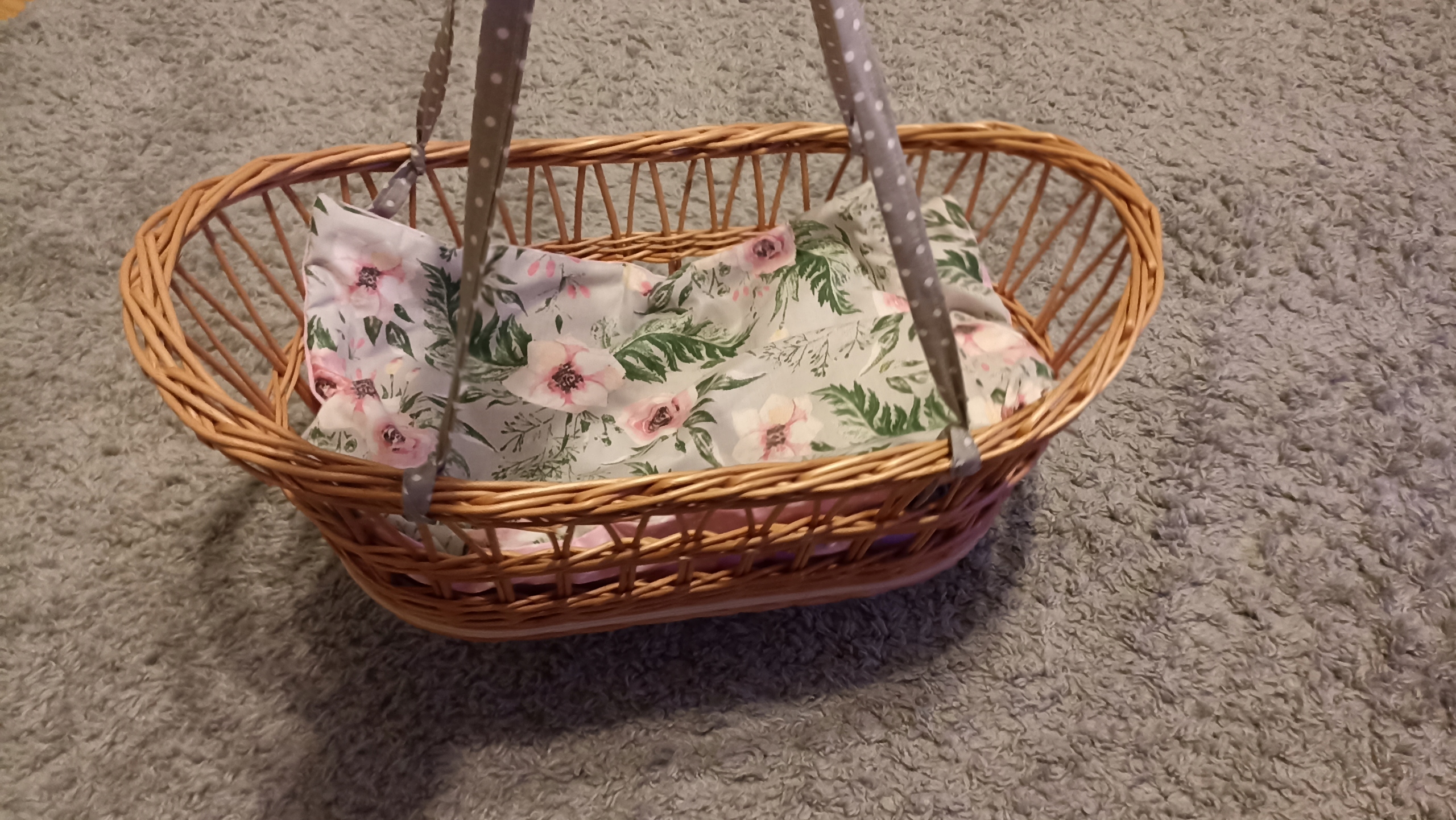 WIKLINOWA KOŁYSKA DLA LALEK - Z POŚCIELĄ Marka inna