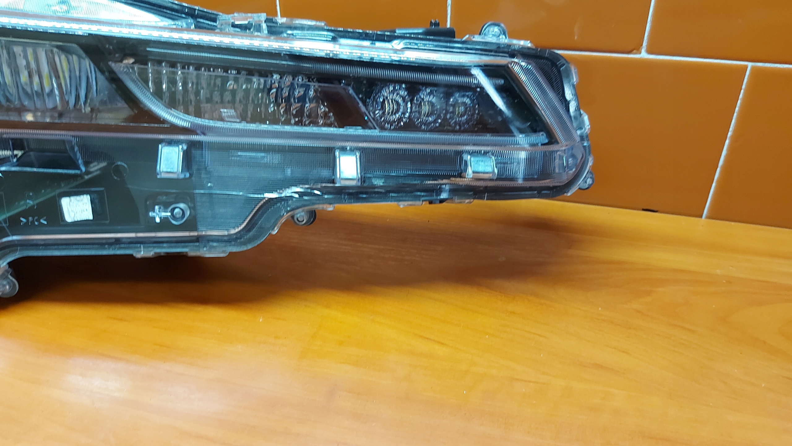 REFLEKTOR light right right front TOYOTA COROLLA E21 KOMBI HB 19