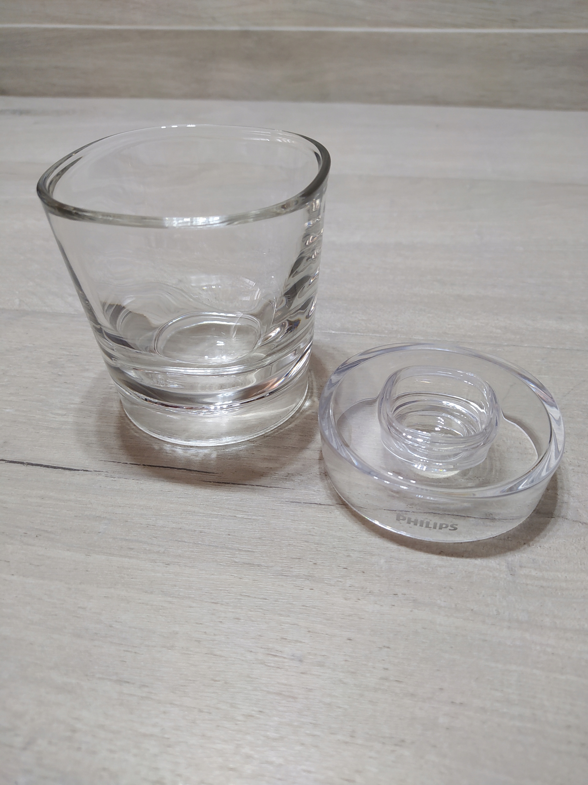 Philips Sonicare DiamondClean HX9914/57 OPIS Liczba końcówek w zestawie 0