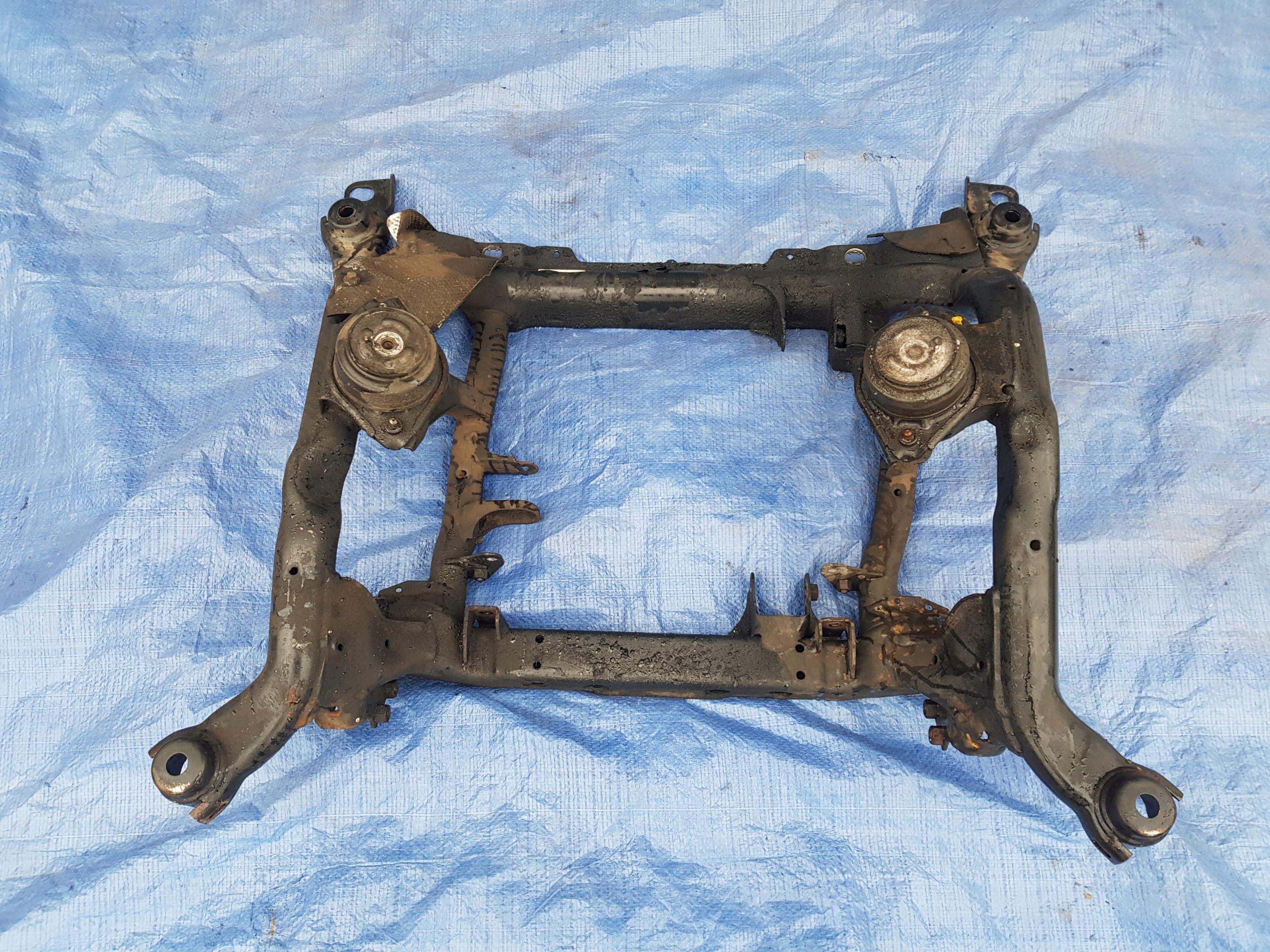 axle beam front of the engine MERCEDES W251 sider subframe axle beam