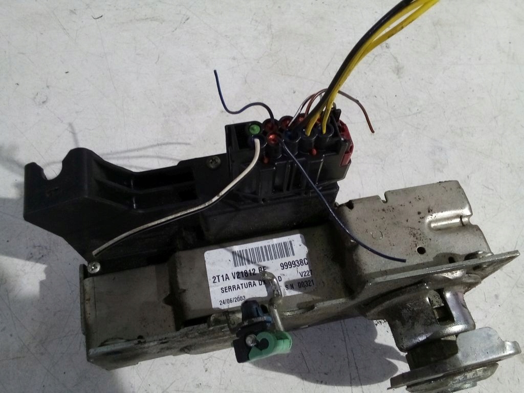 Ford Tourneo Connect lock right 2T1AV21812BE