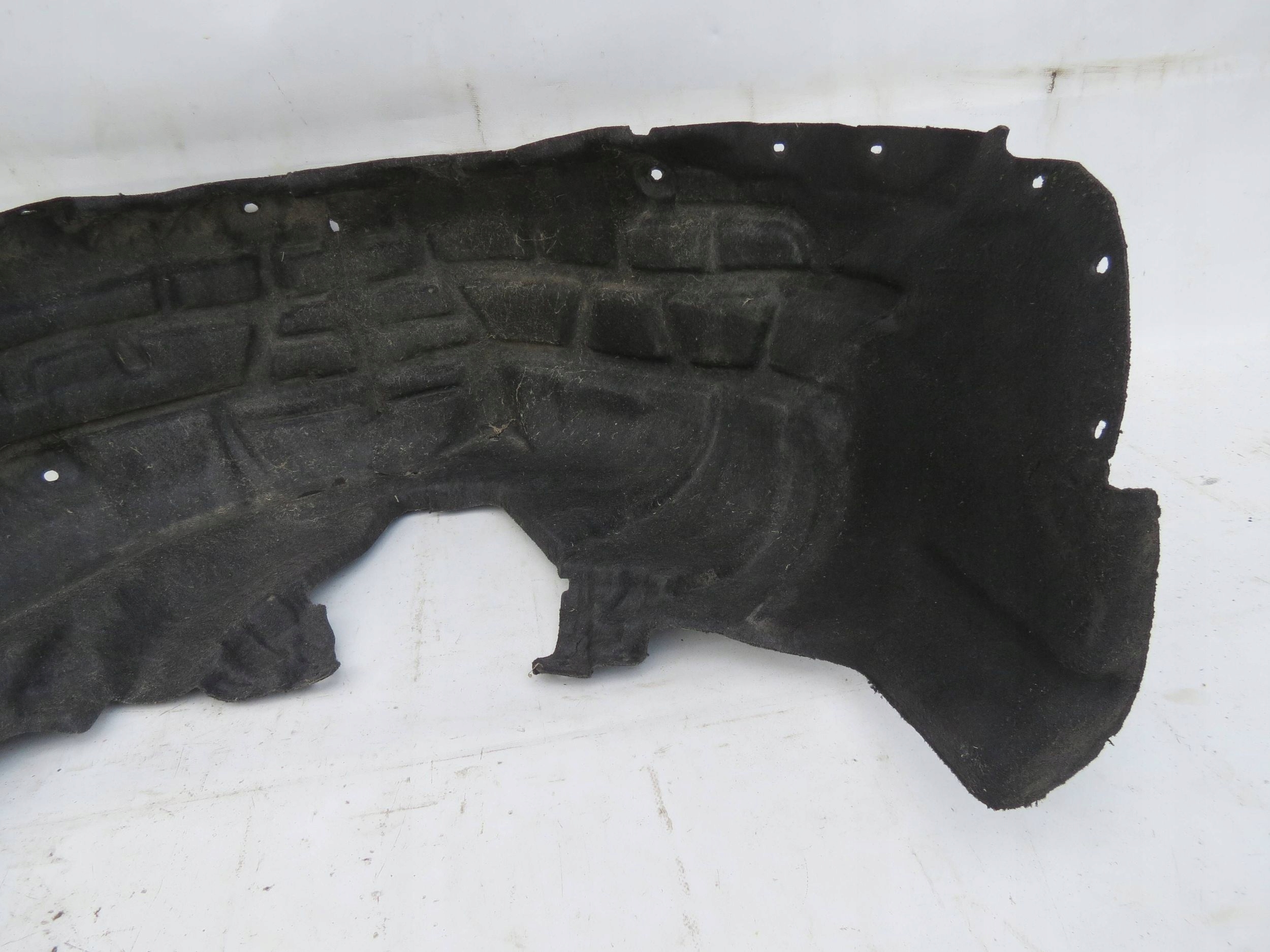 mudguard left rear part VOLVO S90 V90 31383356