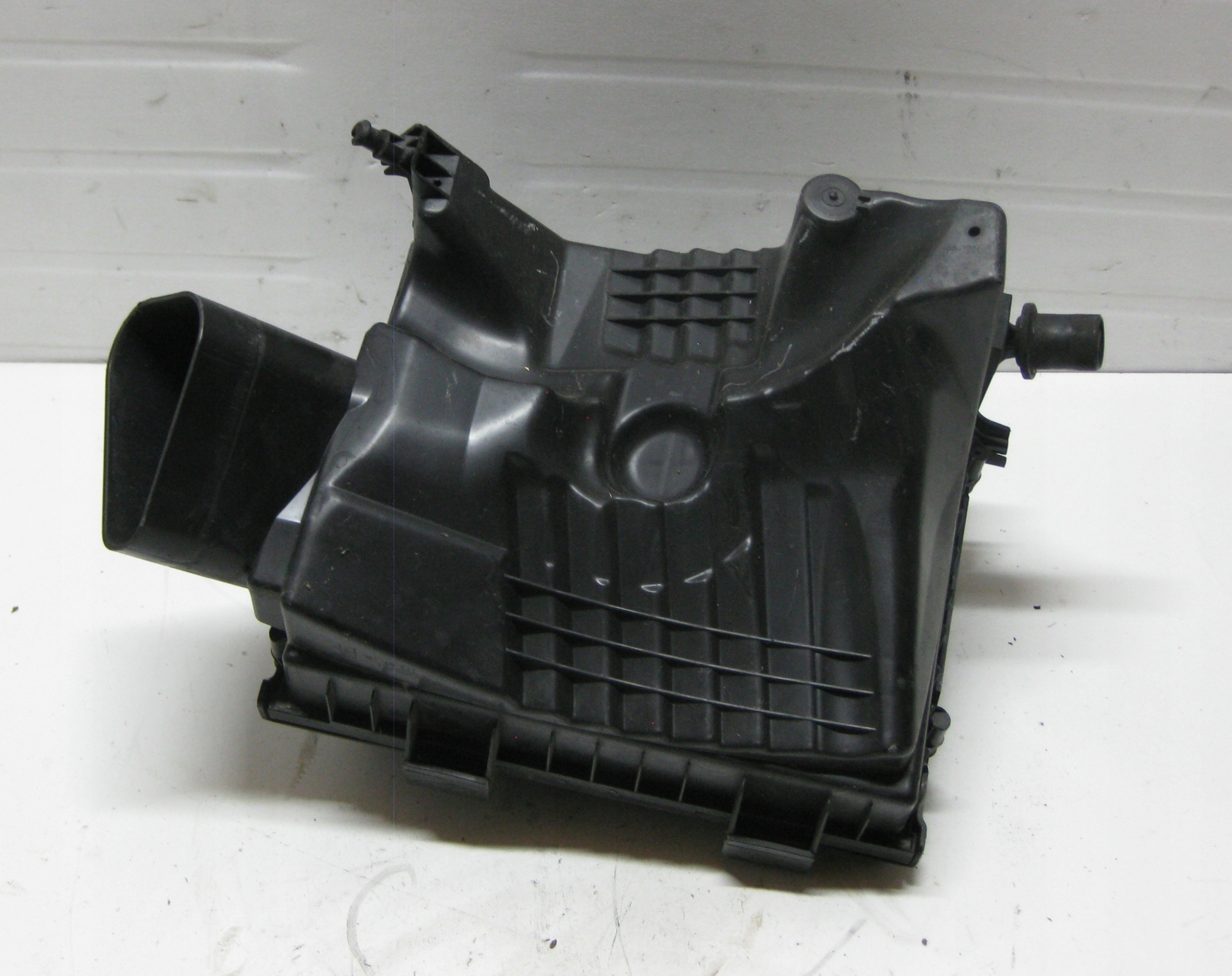 OPEL INSIGNIA A 1.6 TURBO 09R Gehäuse filter luft 13255751
