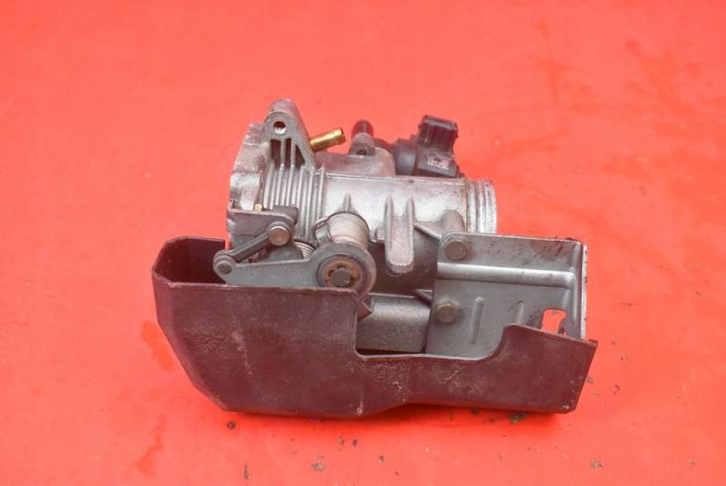 Valvola a farfalla 1721456 BMW E36 1.8 116 KM 90-00