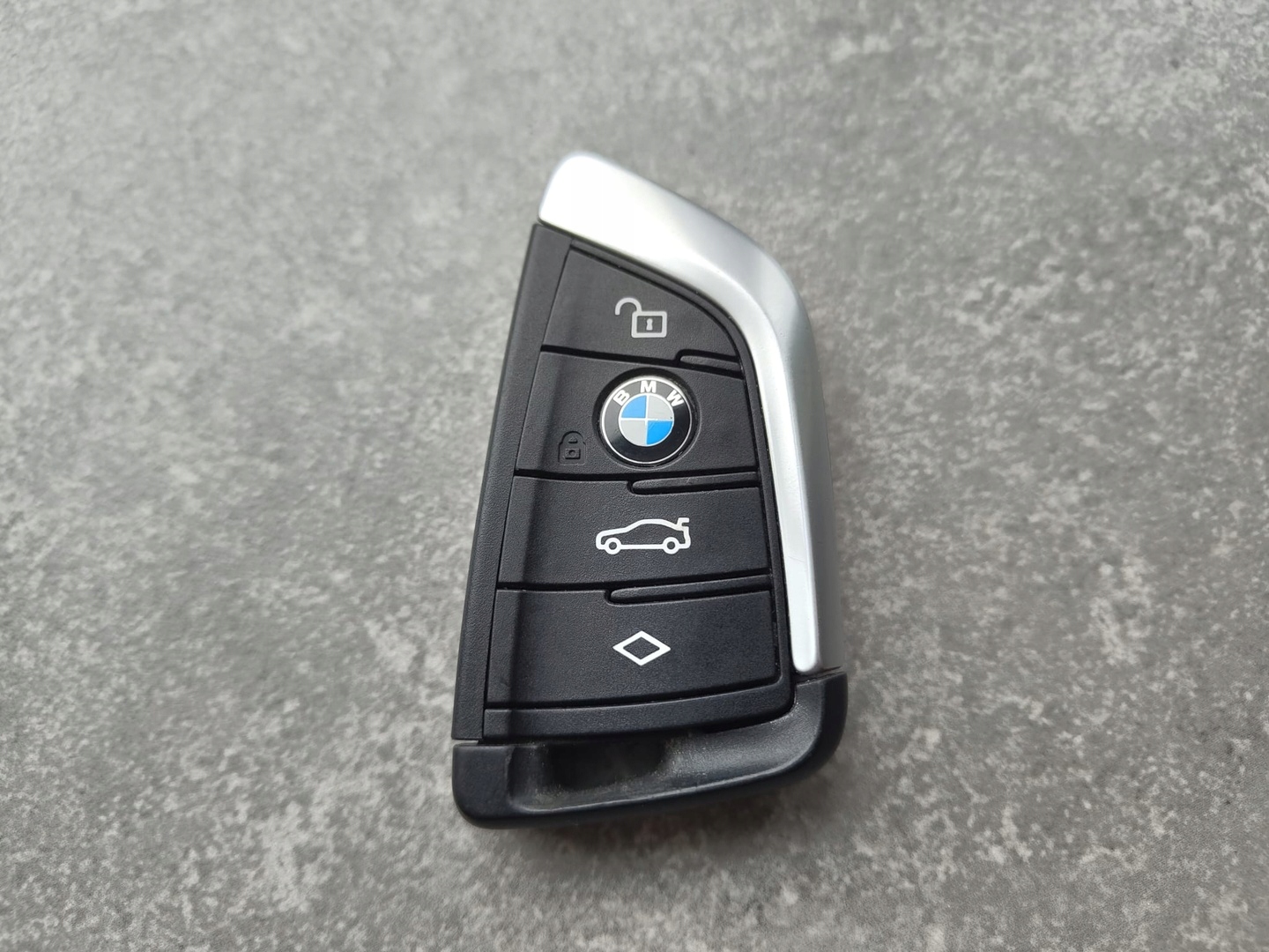 key BMW X3 2019 8717515 PILOT