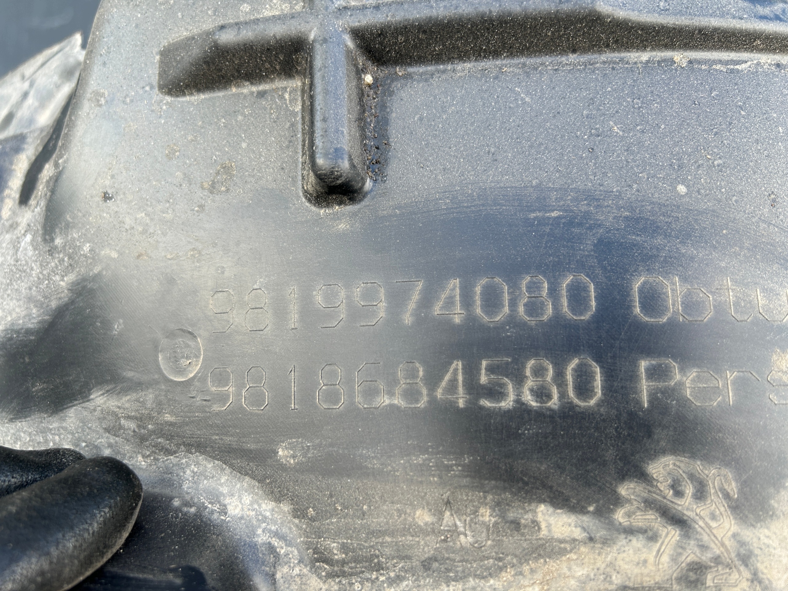 mudguard right front PEUGEOT 308 II T9 13- 9819974080