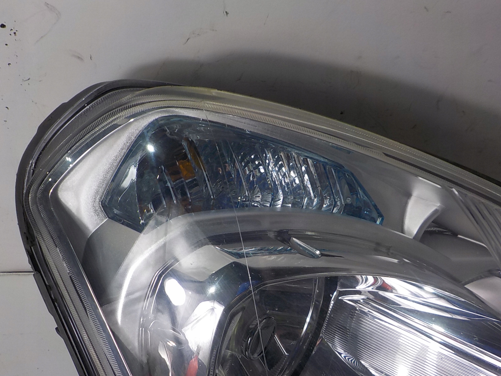 NISSAN QASHQAI J10 XENON light right front front UK