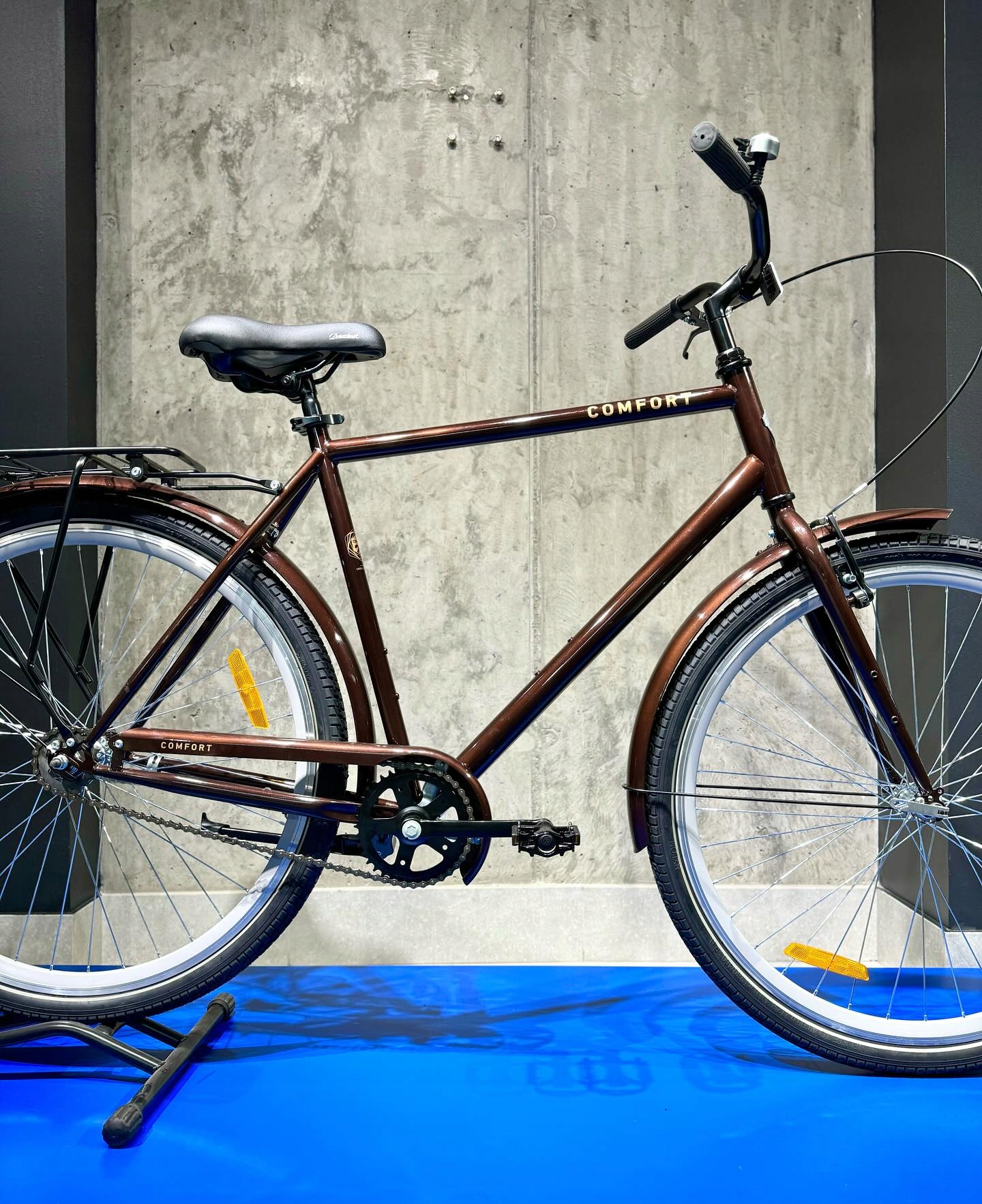 Rower miejski Velotrade COMFORT MALE rama 22 cale koło 28 " brązowy Waga 17.7 kg