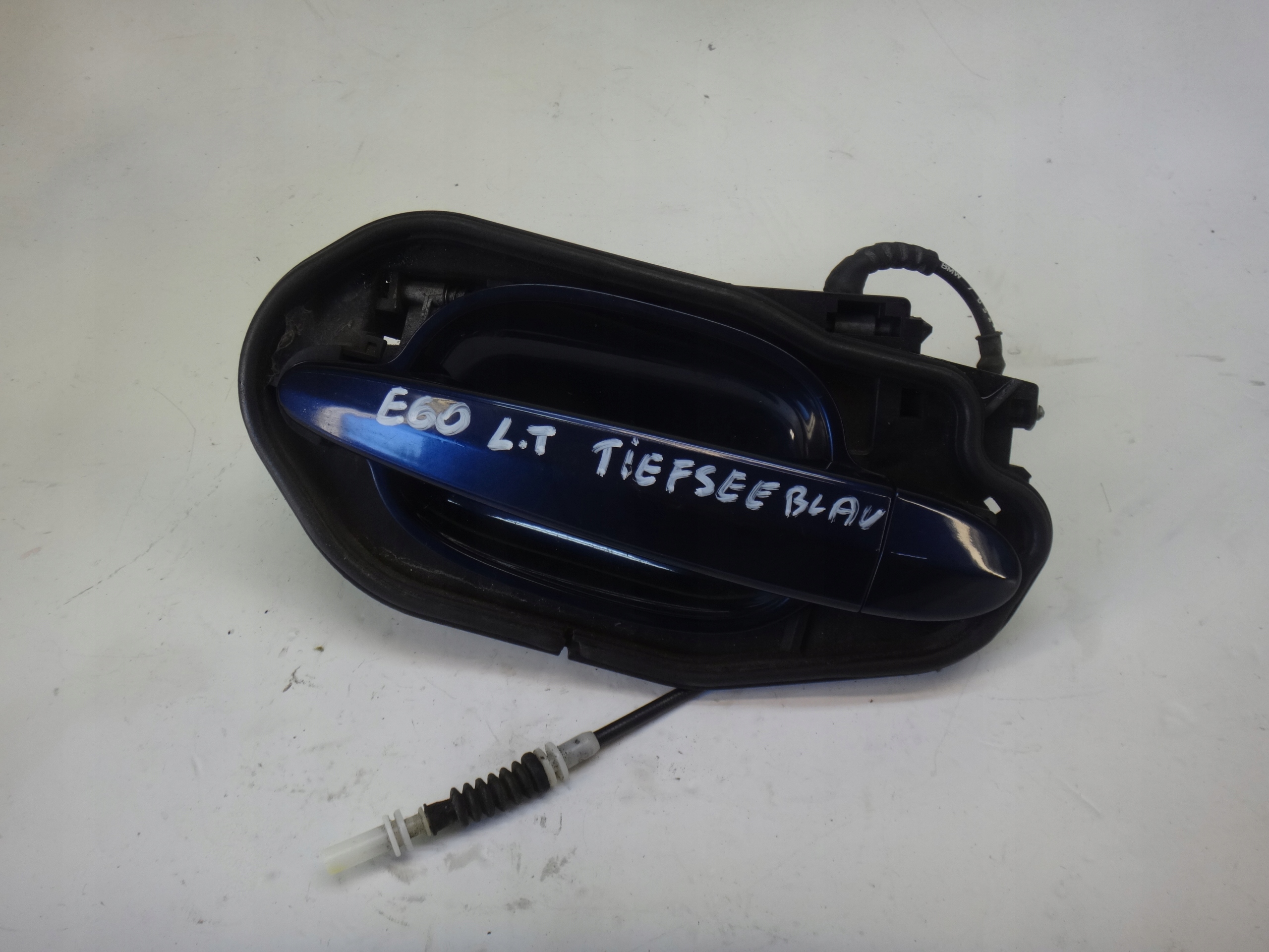 Ручка двери зд л BMW E60 E61 TIEFSEEBLAU