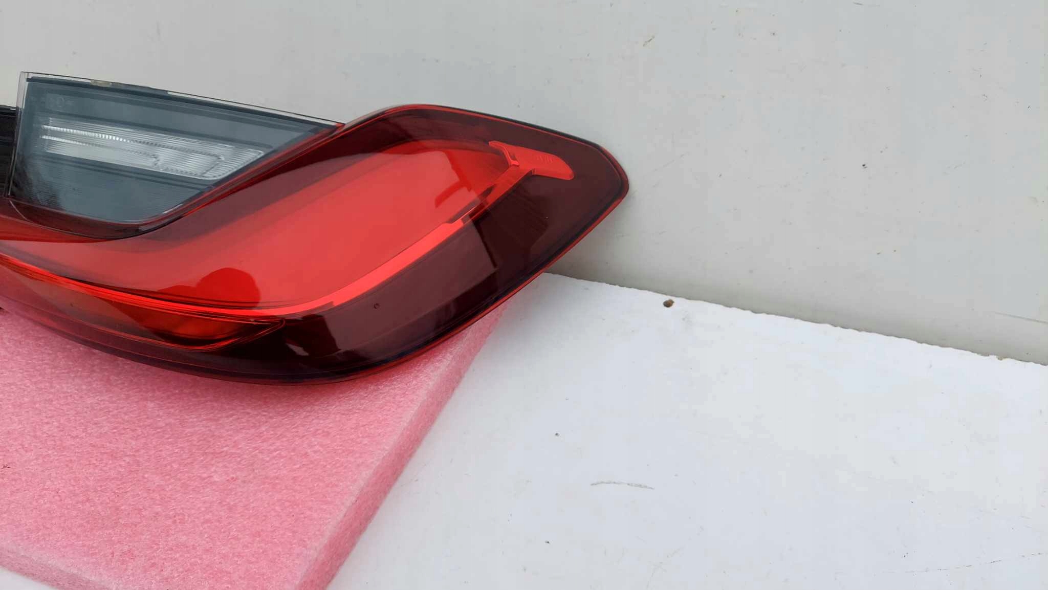BMW 3 универсал G21 фонарь правый led 1870