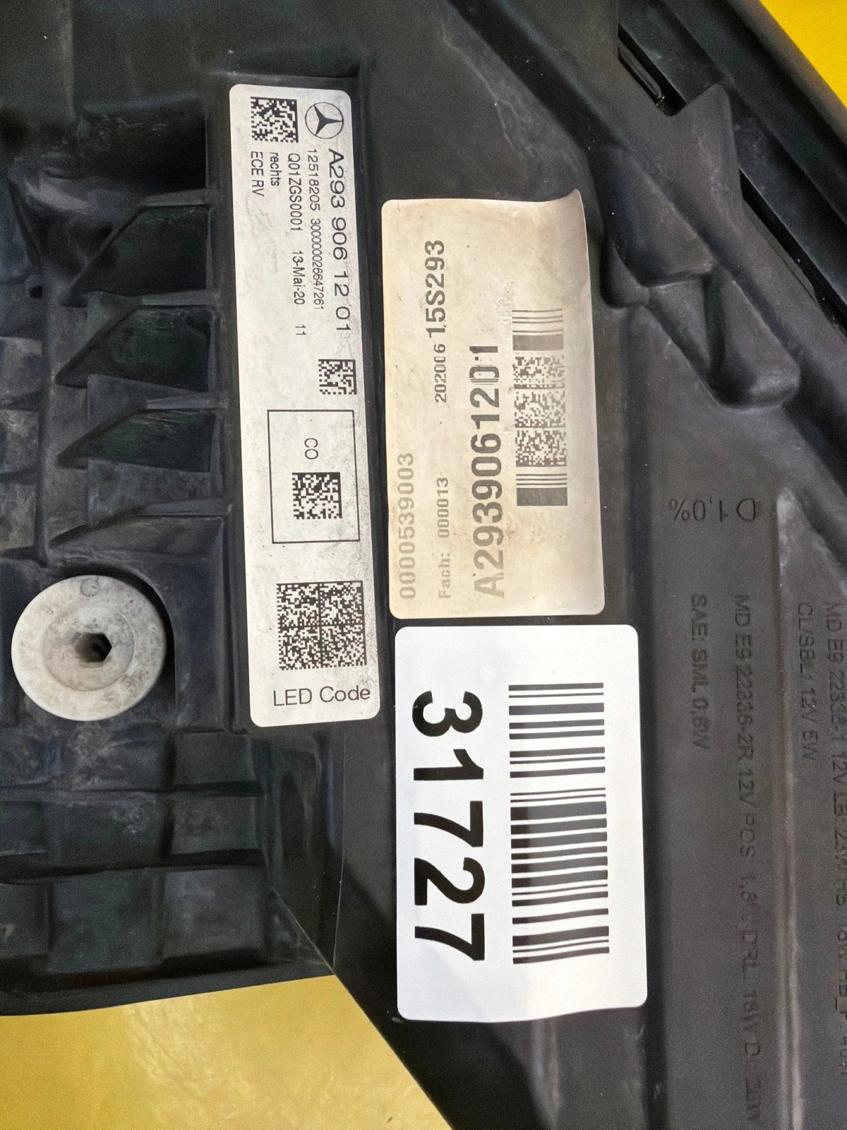 light right front Mercedes EQC W293 2019- Full Led A2939061201