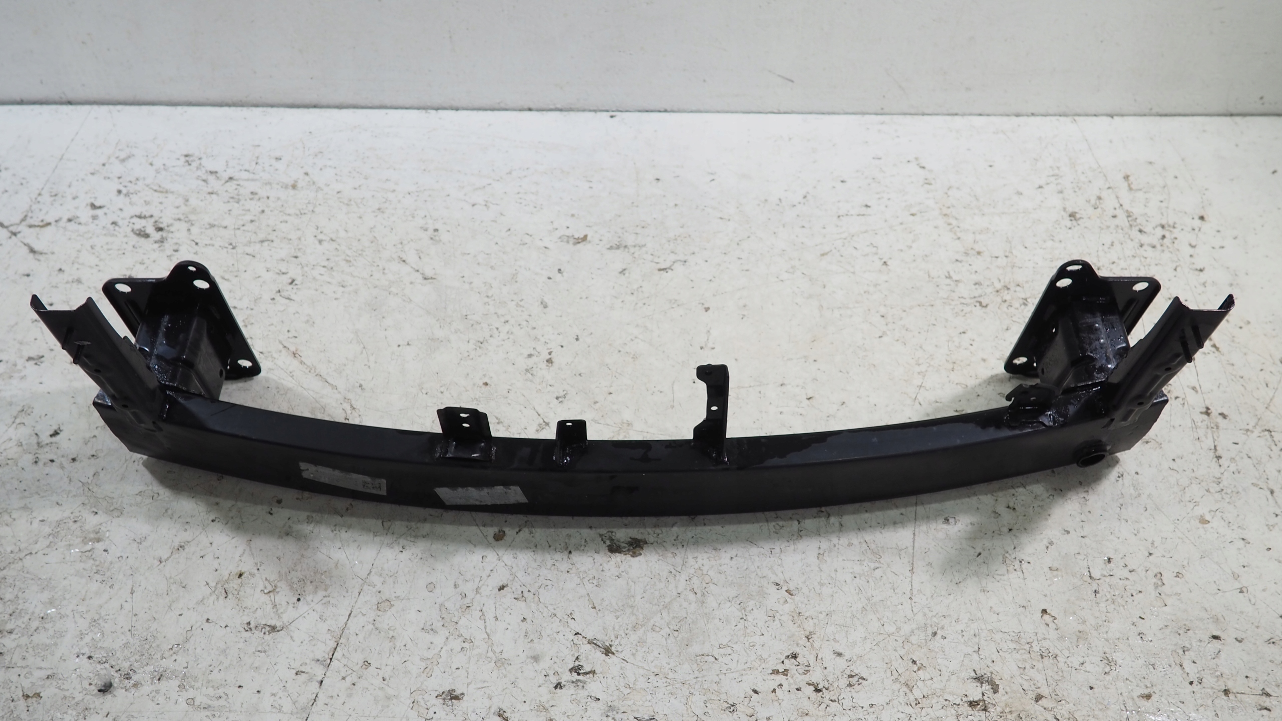 Hyundai i30 III bumper support front