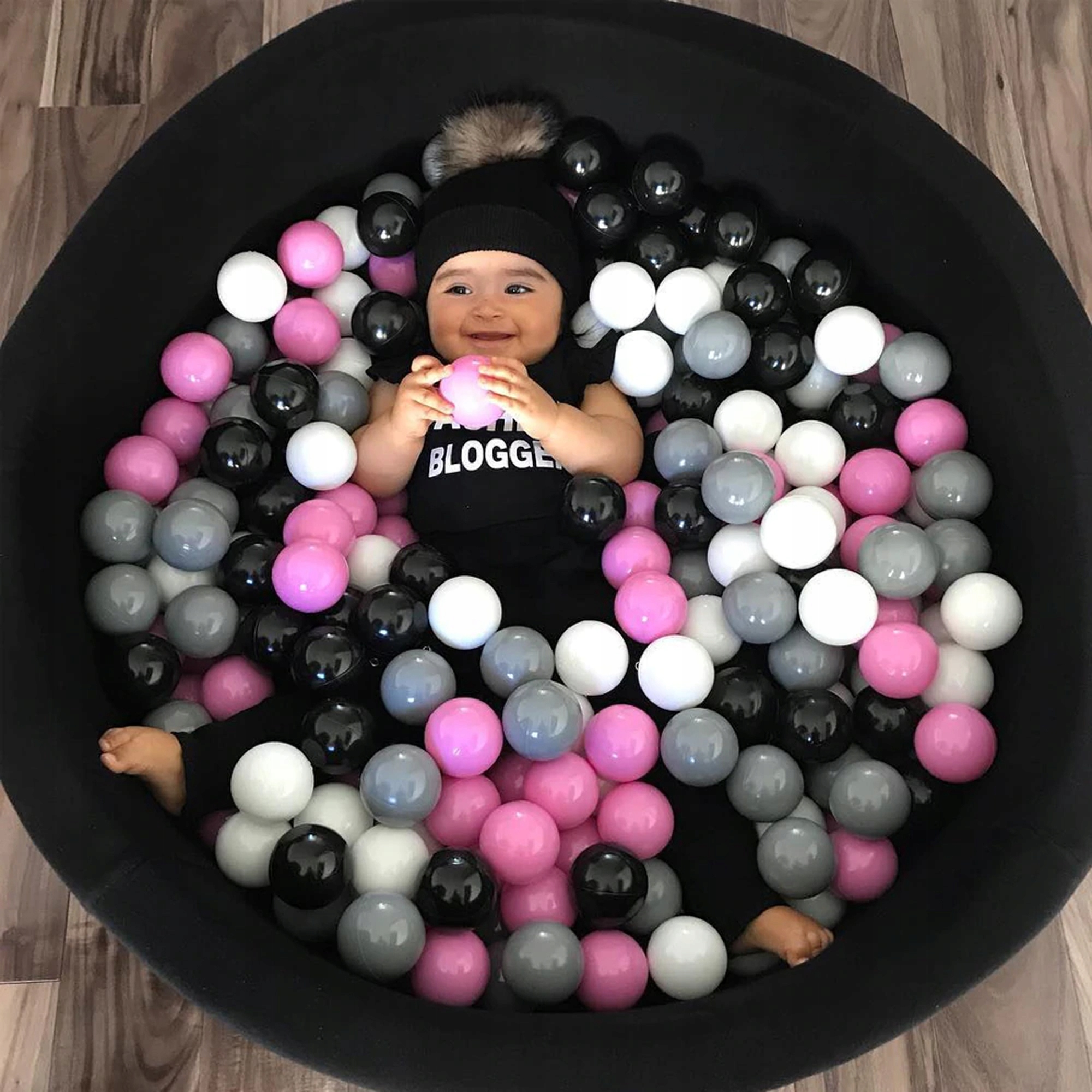 PIŁECZKI PLASTIKOWE DO BASENU 200 sztuk KULKI DO SUCHEGO BASENU KIDDYMOON Płeć chłopcy dziewczynki unisex