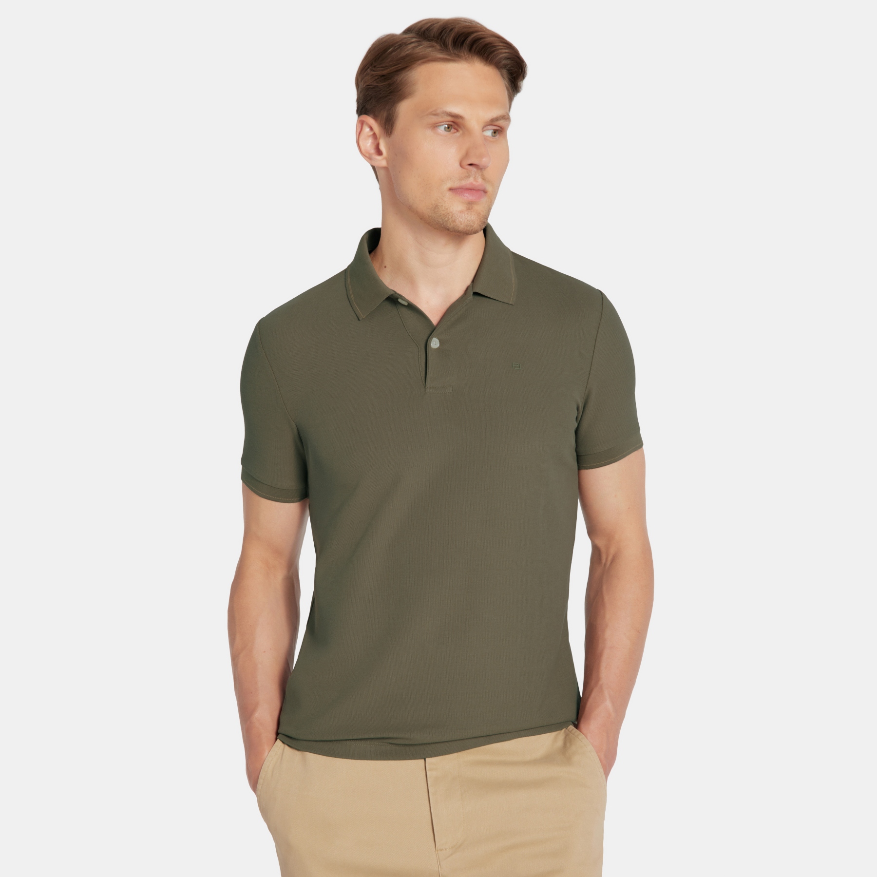 Olivové polo s kontrastními lemy Pako Lorente vel L