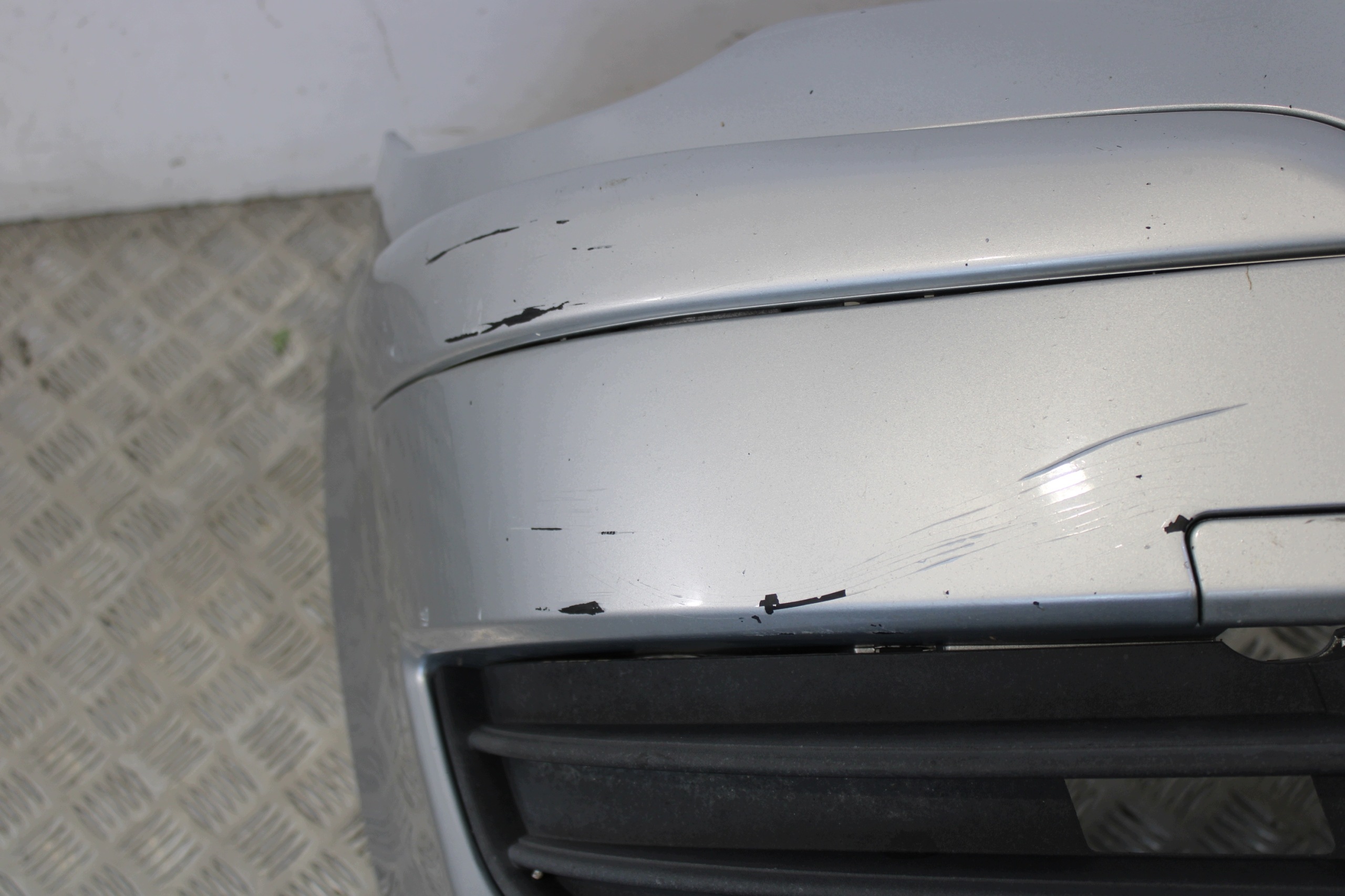 bumper front front VW TOURAN 1T0 1T LIFT 1,9 TDI