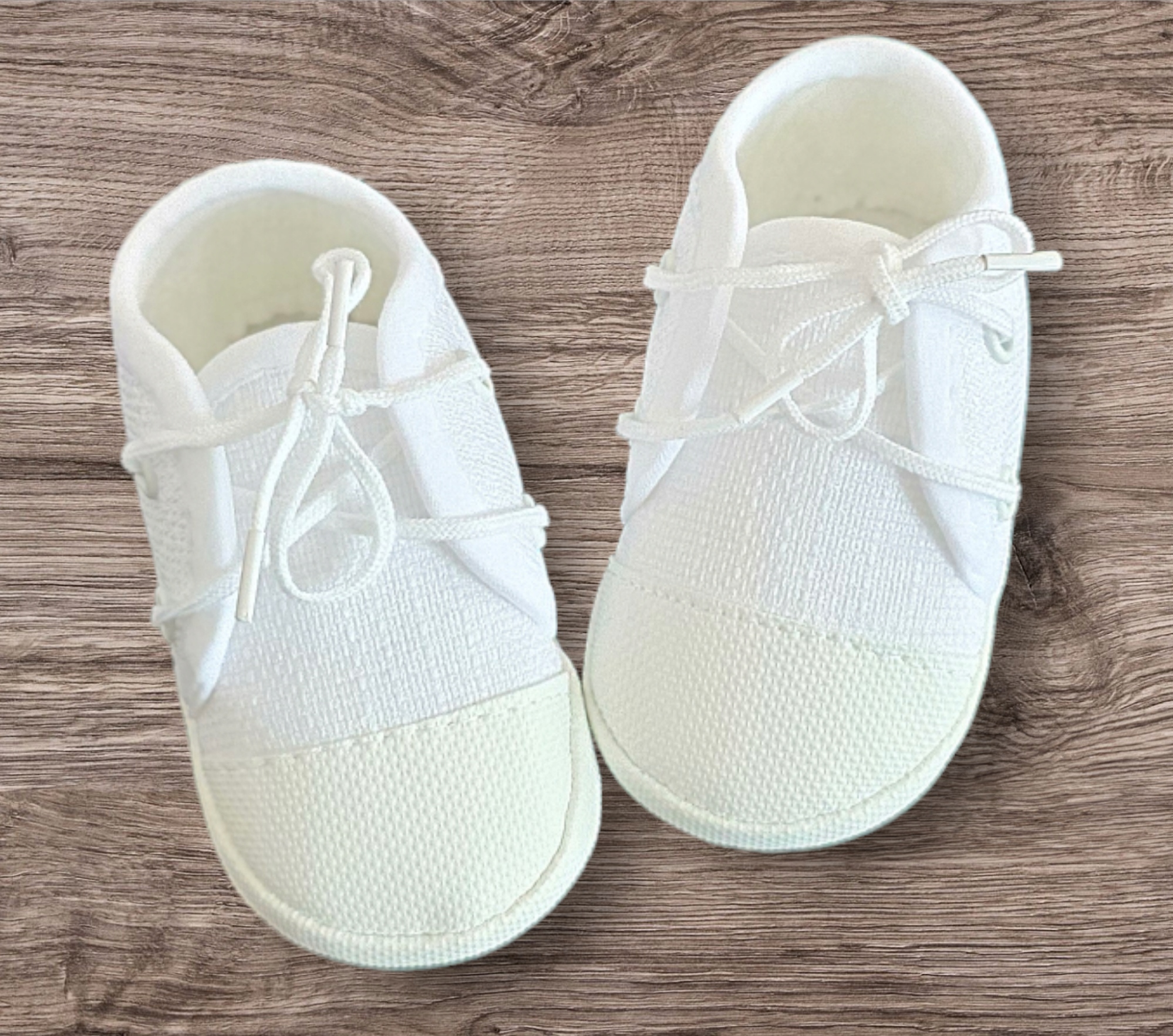 Trampki białe Oryginalne wiązane trampeczki dla chłopca 10 cm Rozmiar 10 cm