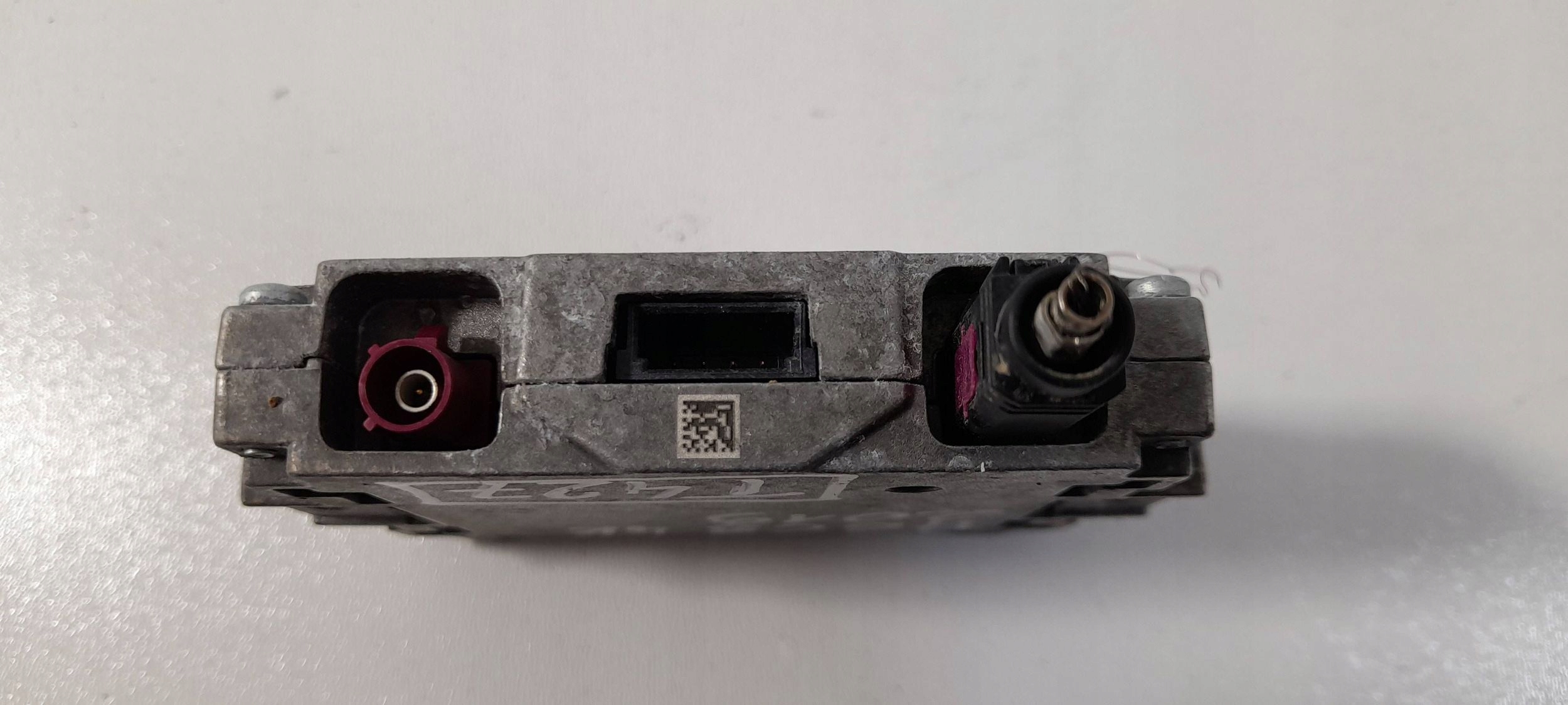 Audi A6 S6 C8 4K antenna amplifier 4N0035456 (T427)