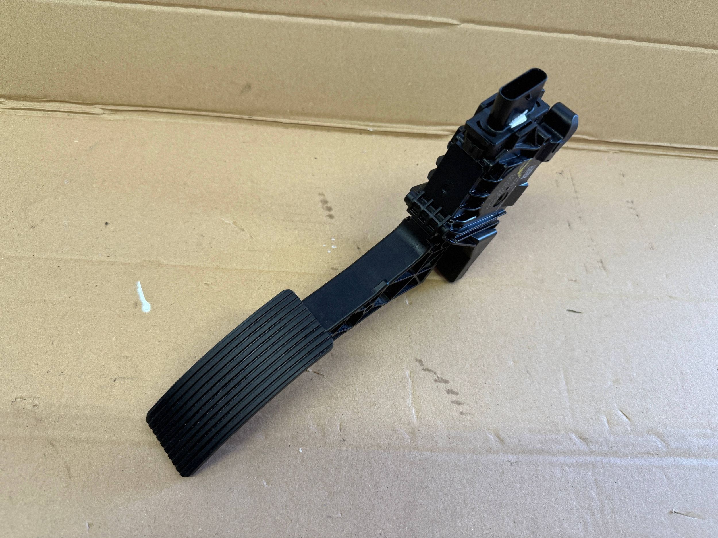 MERCEDES A class W177 1.3 potentiometer accelerator pedal A1773001800