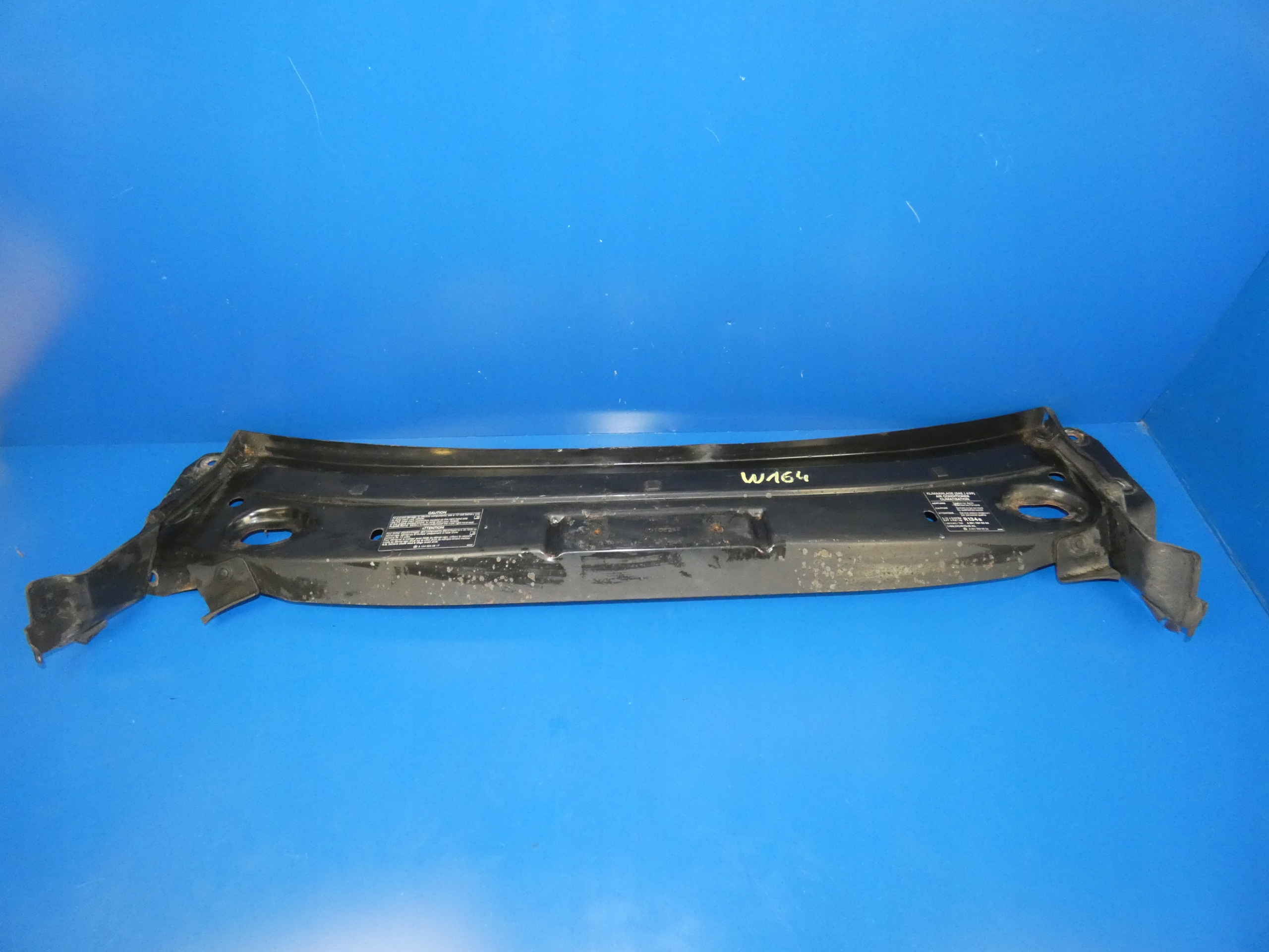 ML W164 support panel for radiators pillar front upper