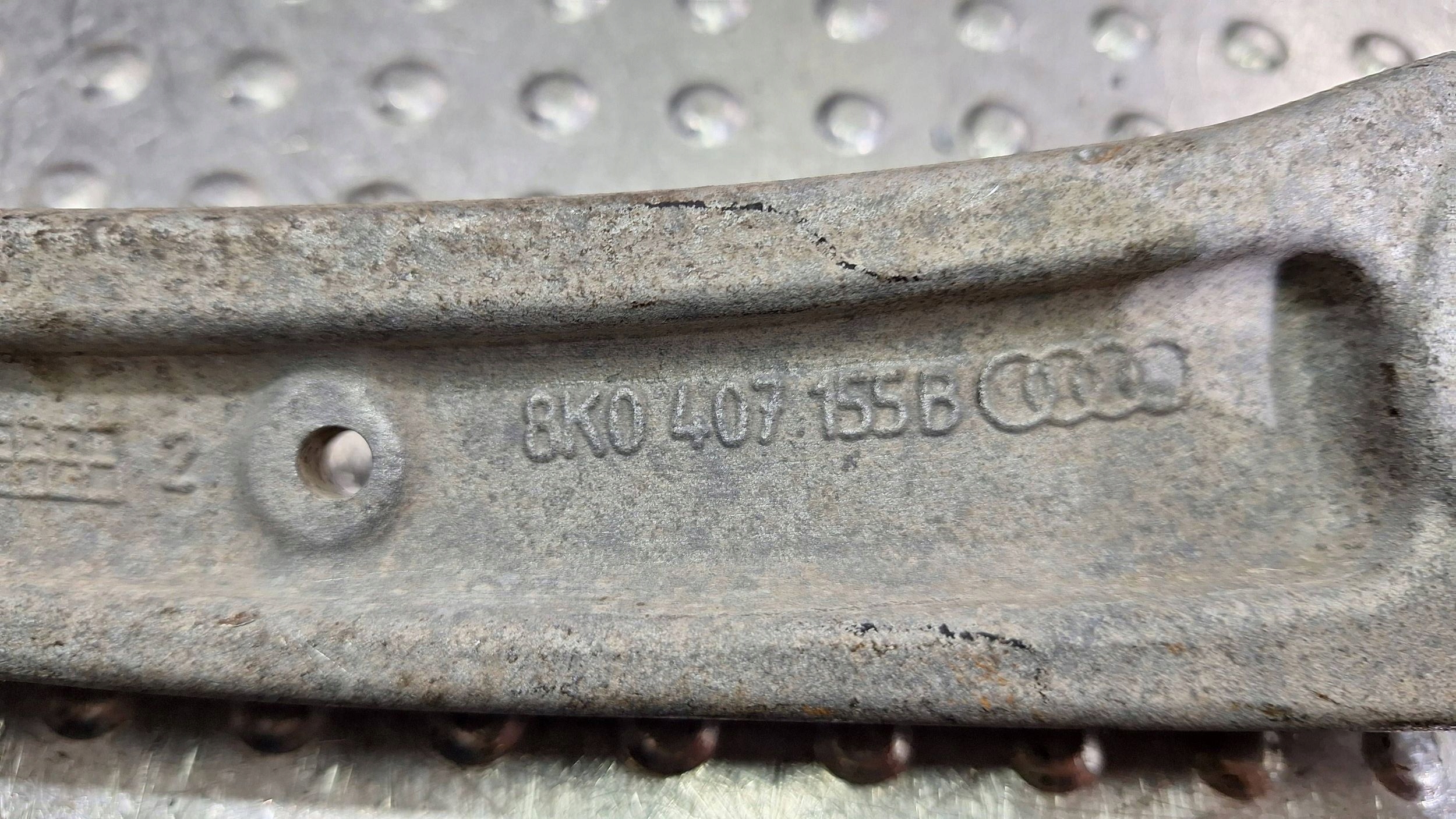 arm left front 8K0407155B AUDI A4 B8 A5 8T Q5 8R