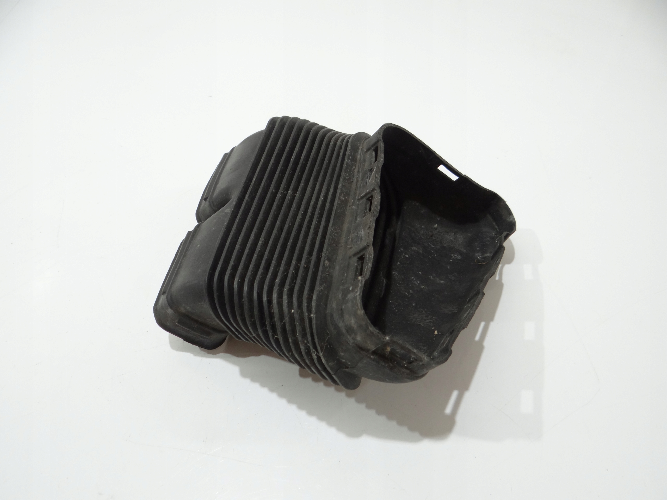 drain intake air BMW E60 E61 N53 7561031