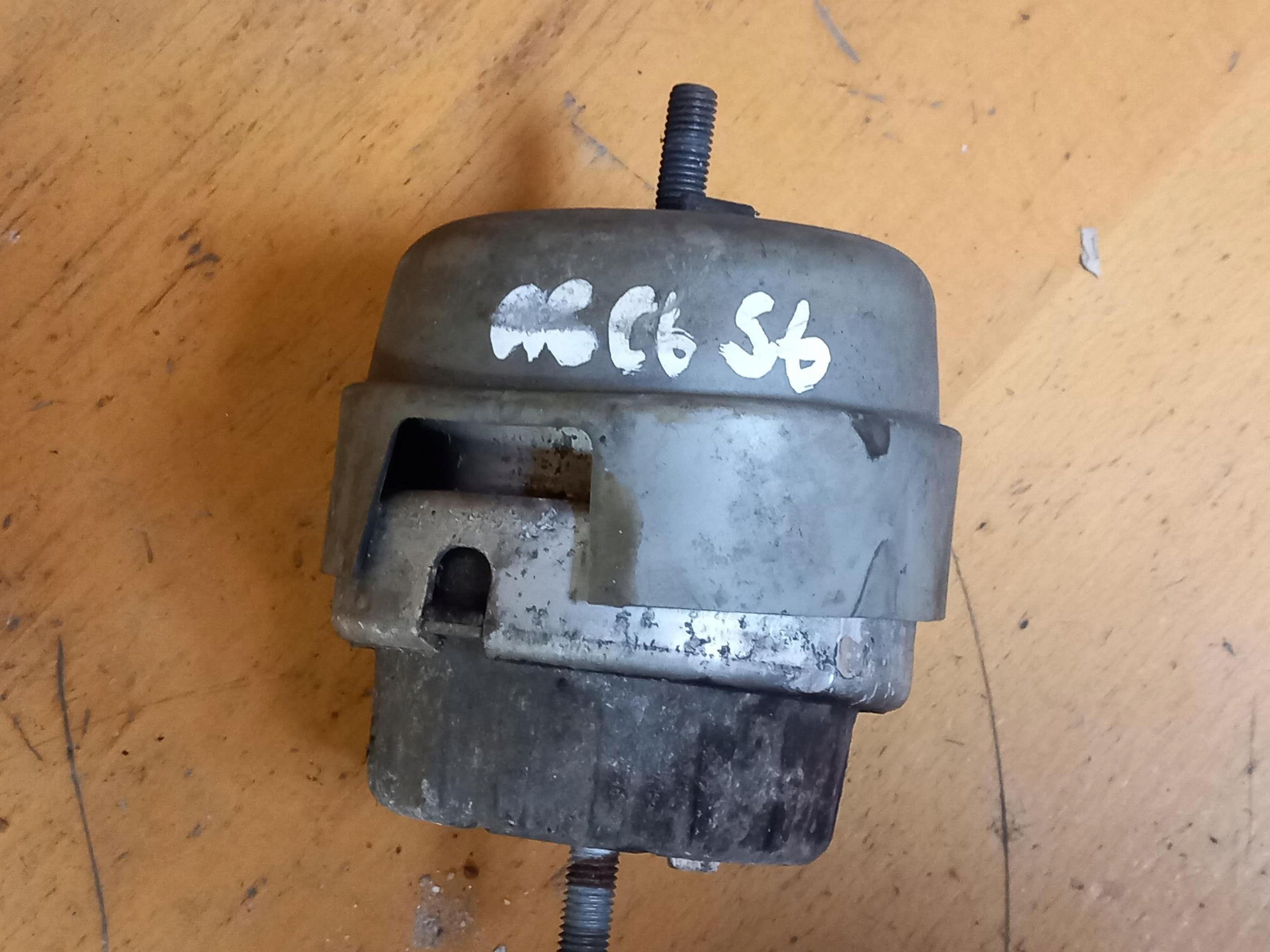 engine mount AUDI A6 C6 3.2 V6 FSI 4F0199392 04-11