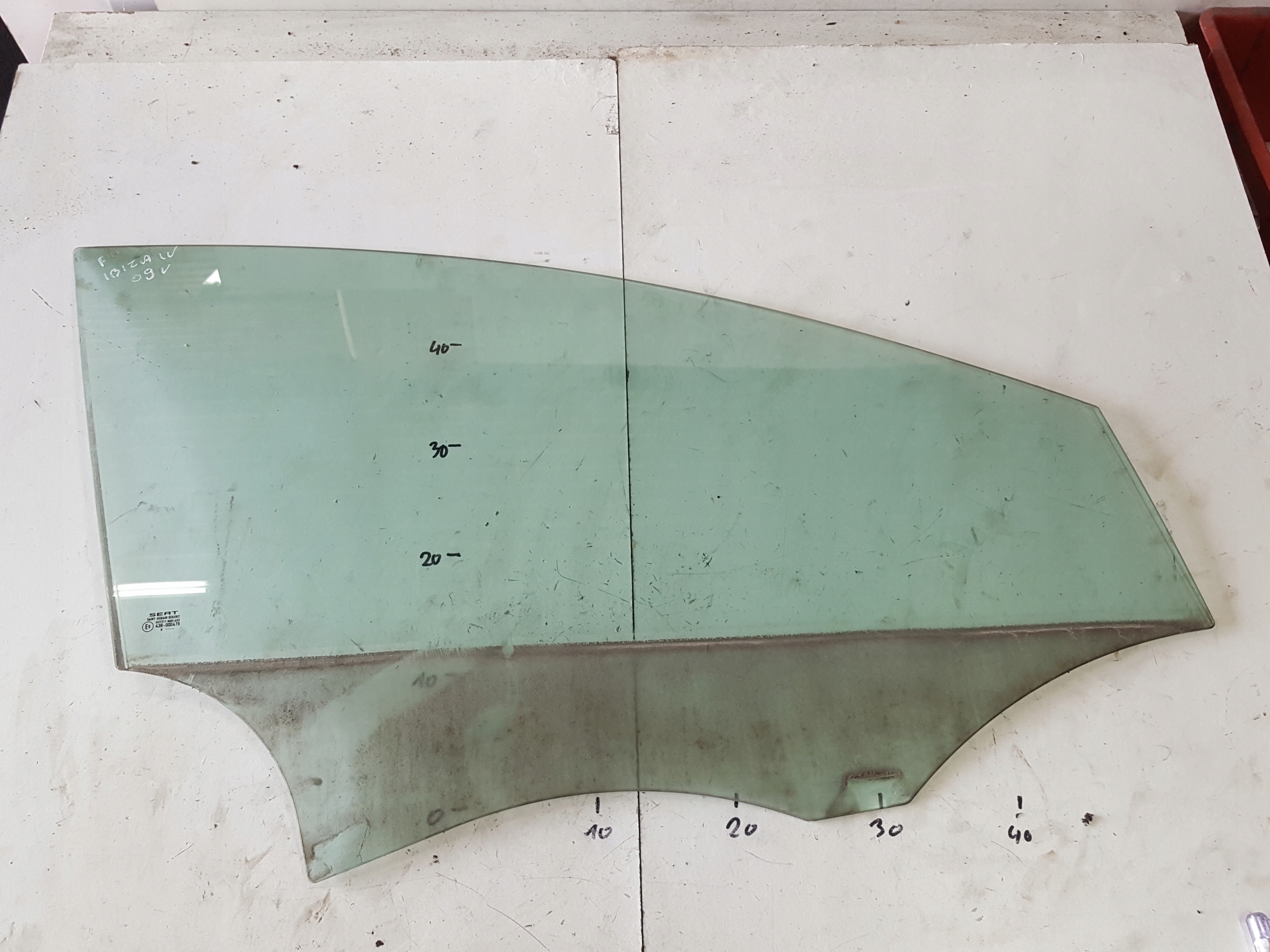 SEAT IBIZA 4 IV 6J 09r SZYBA DRZWI PRAWA PRZÓD 5D