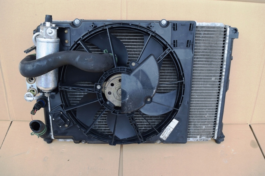 KOMPLET CHŁODNIC RENAULT SCENIC MEGANE I 1.6BENZYN Wersja Europejska