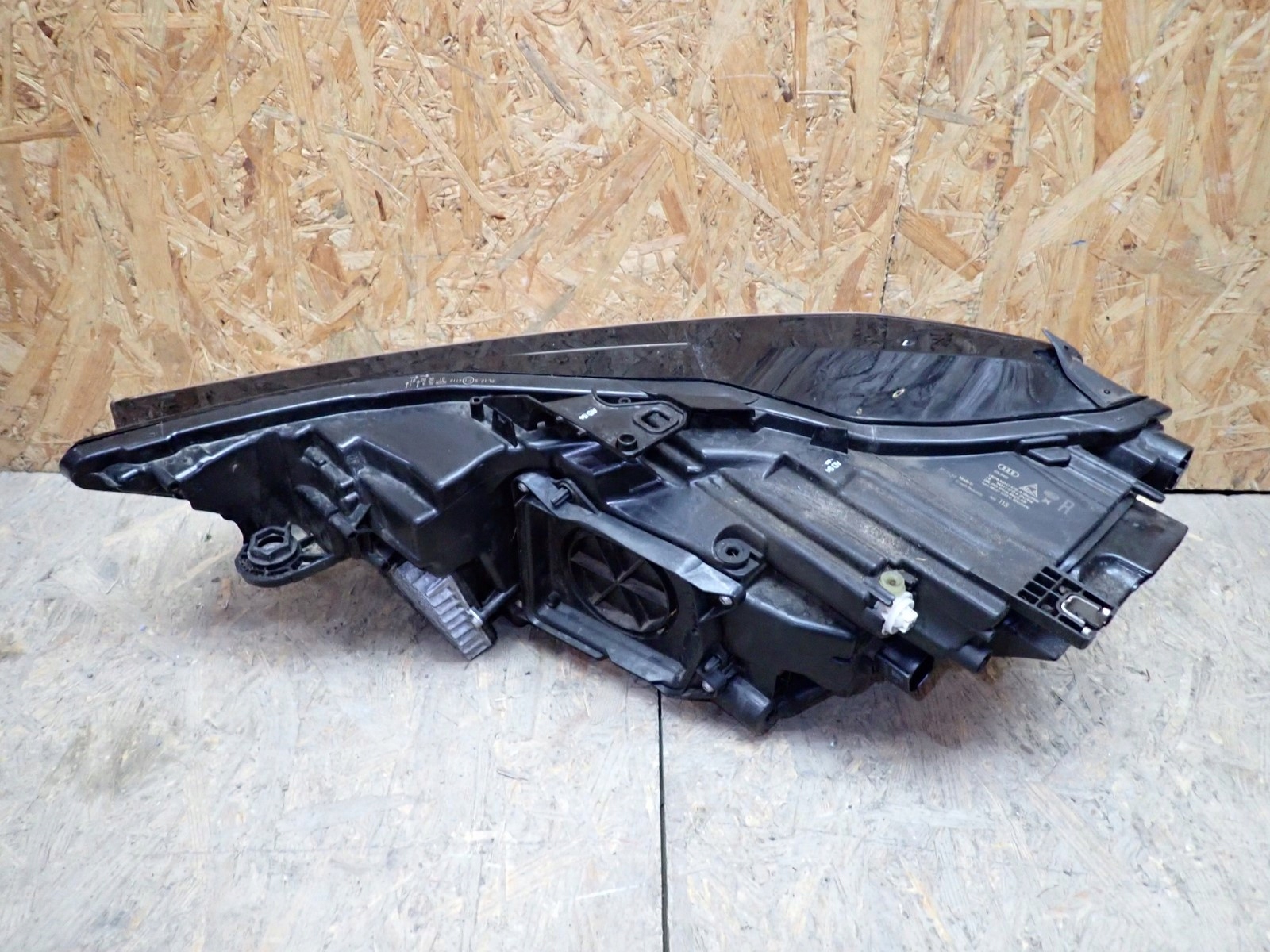 light right REFLEKTOR right FULL LED AUDI A6 C8 4K 2018- 4K0941034