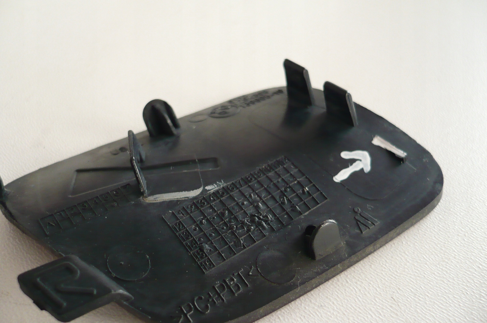 BMW X5 F15 2013- towing hook cap bumper rear part right original