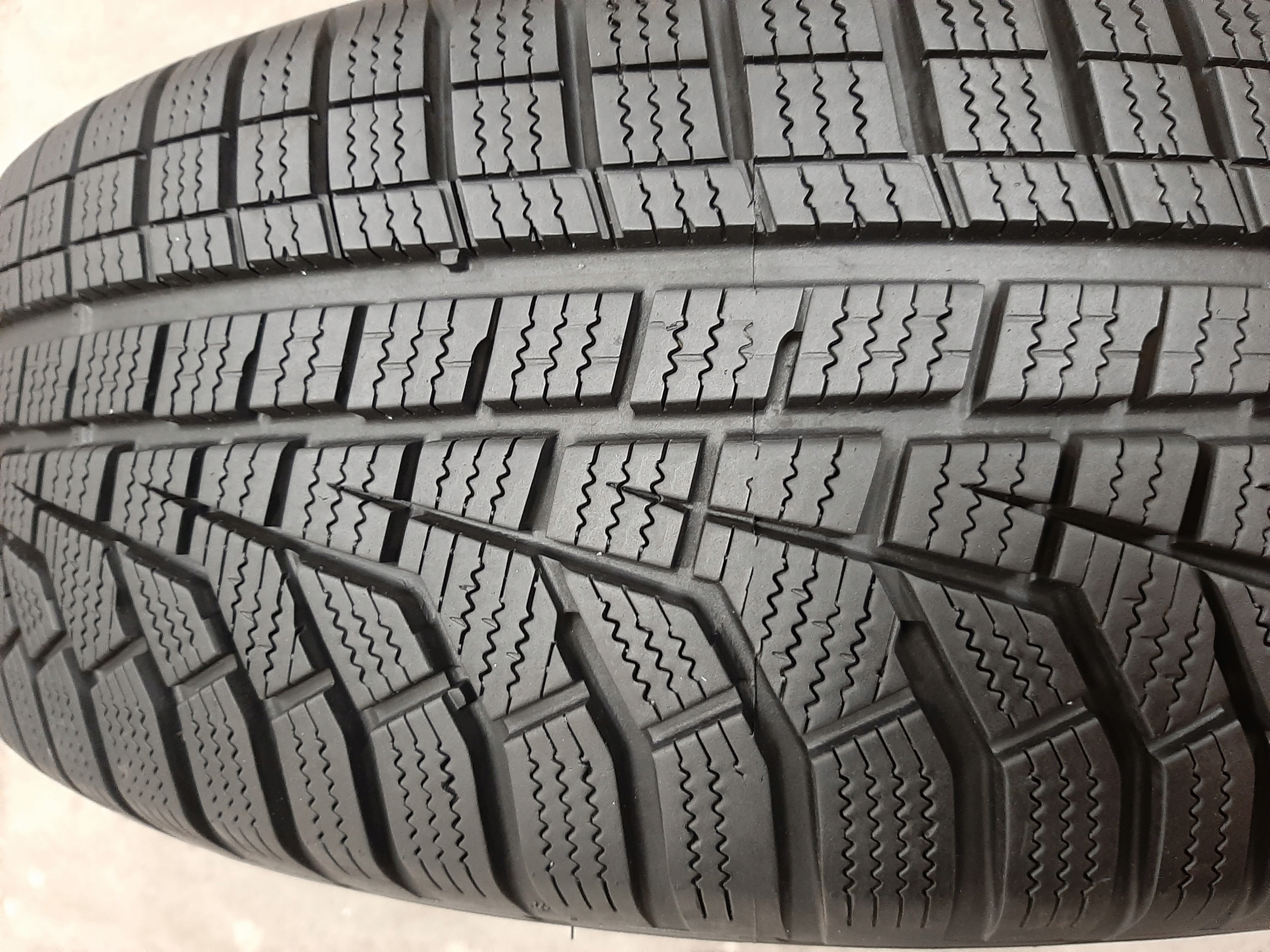HANKOOK 215 / 65R17 WINTER Я*CEPT EVO 2 ВНЕДОРОЖНИК