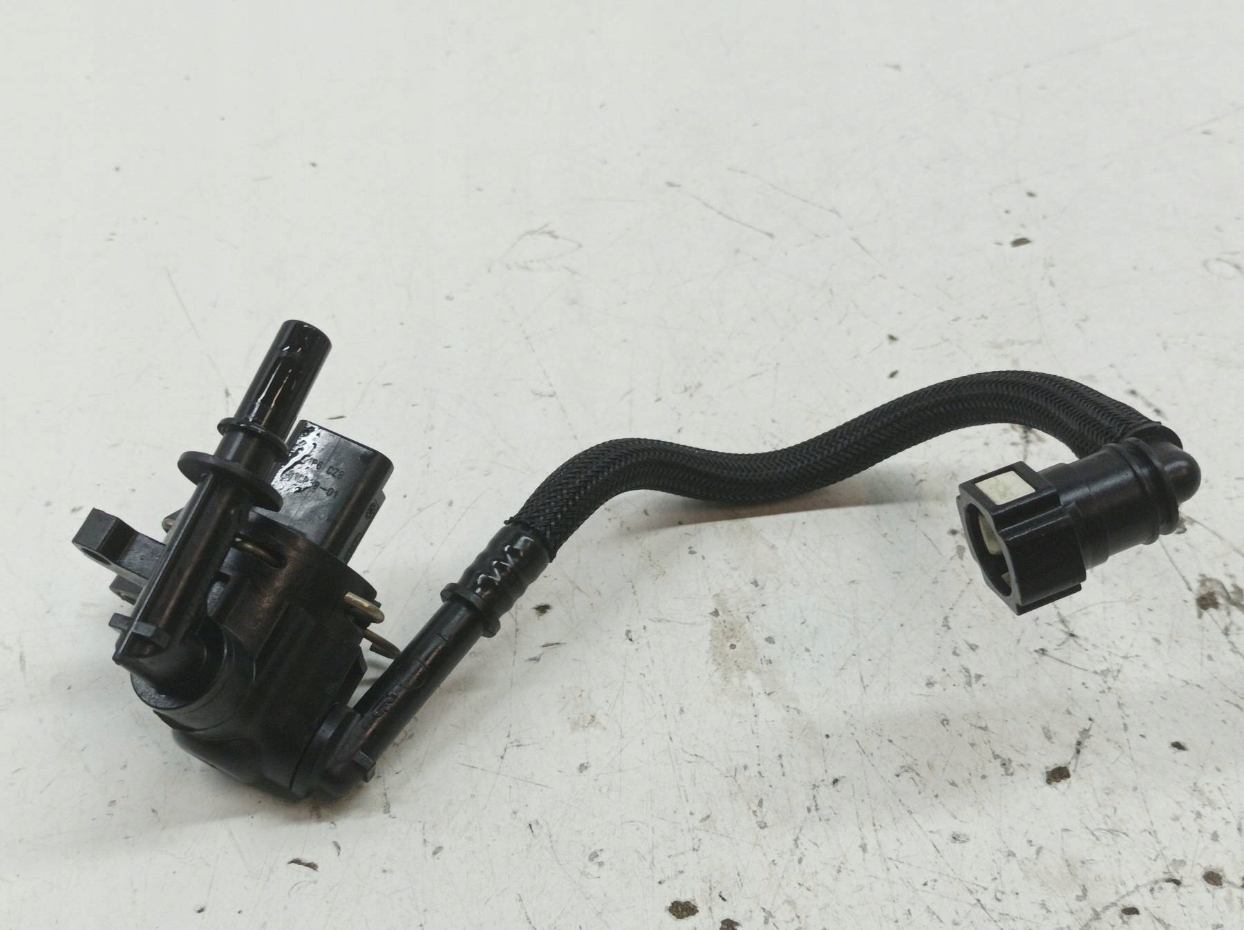 Sensor SENSOR Sensor PODCISNEINIA des Kraftstoffsbehälters Citroen C4 Cactus und (2014- )