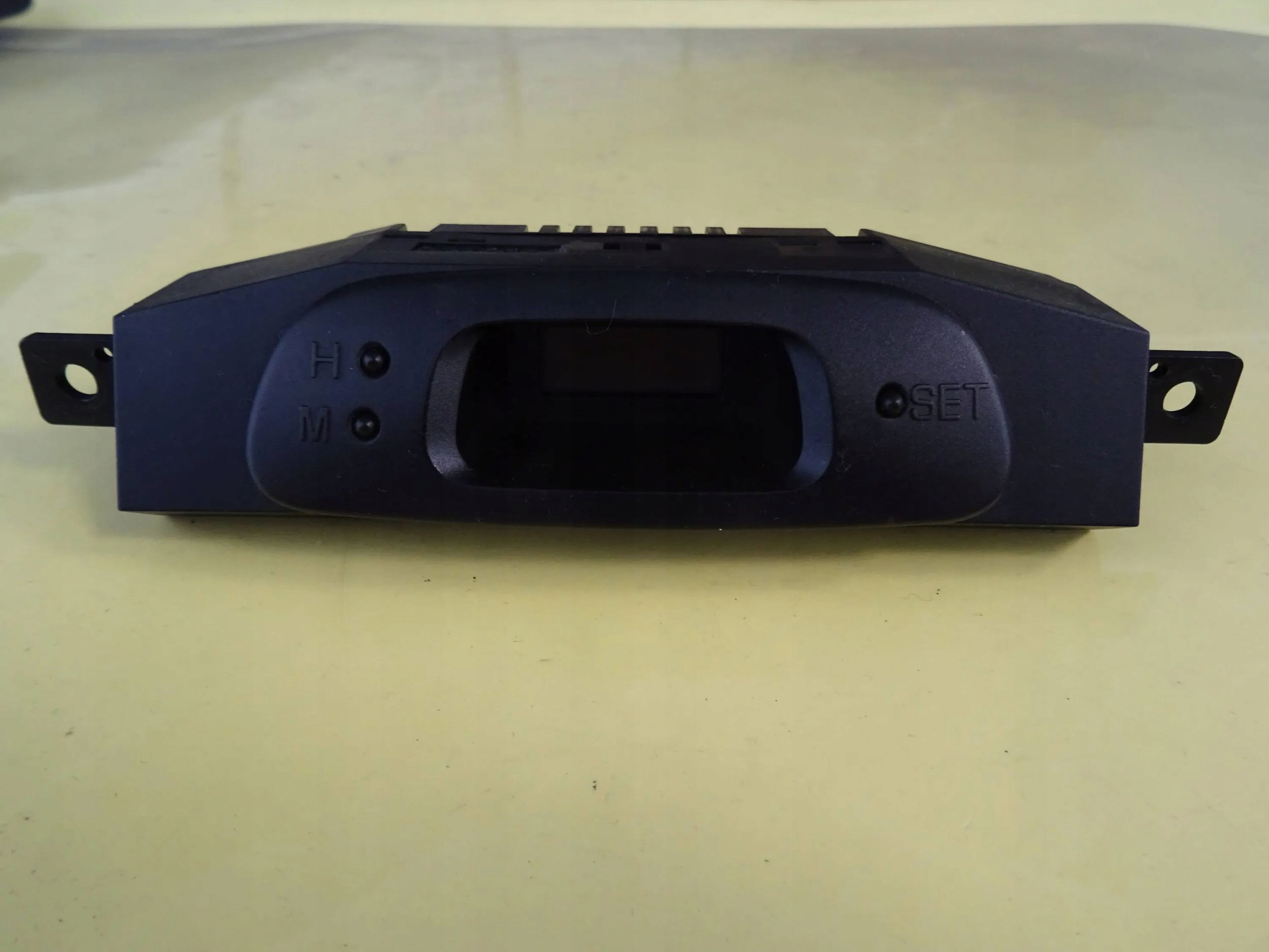 дисплей mitsubishi CARISMA MR114346 / 94892 NR326