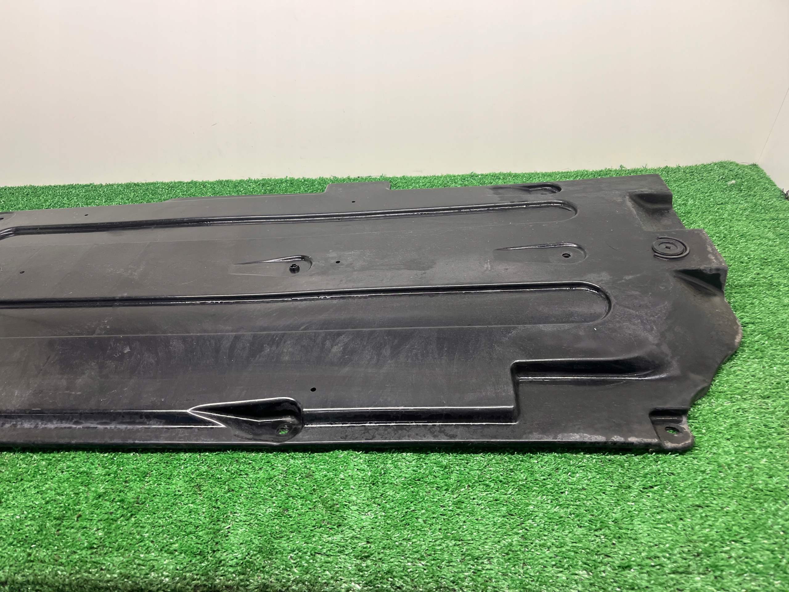 cover chassis left HYUNDAI I20 II 2018 84217-C8000