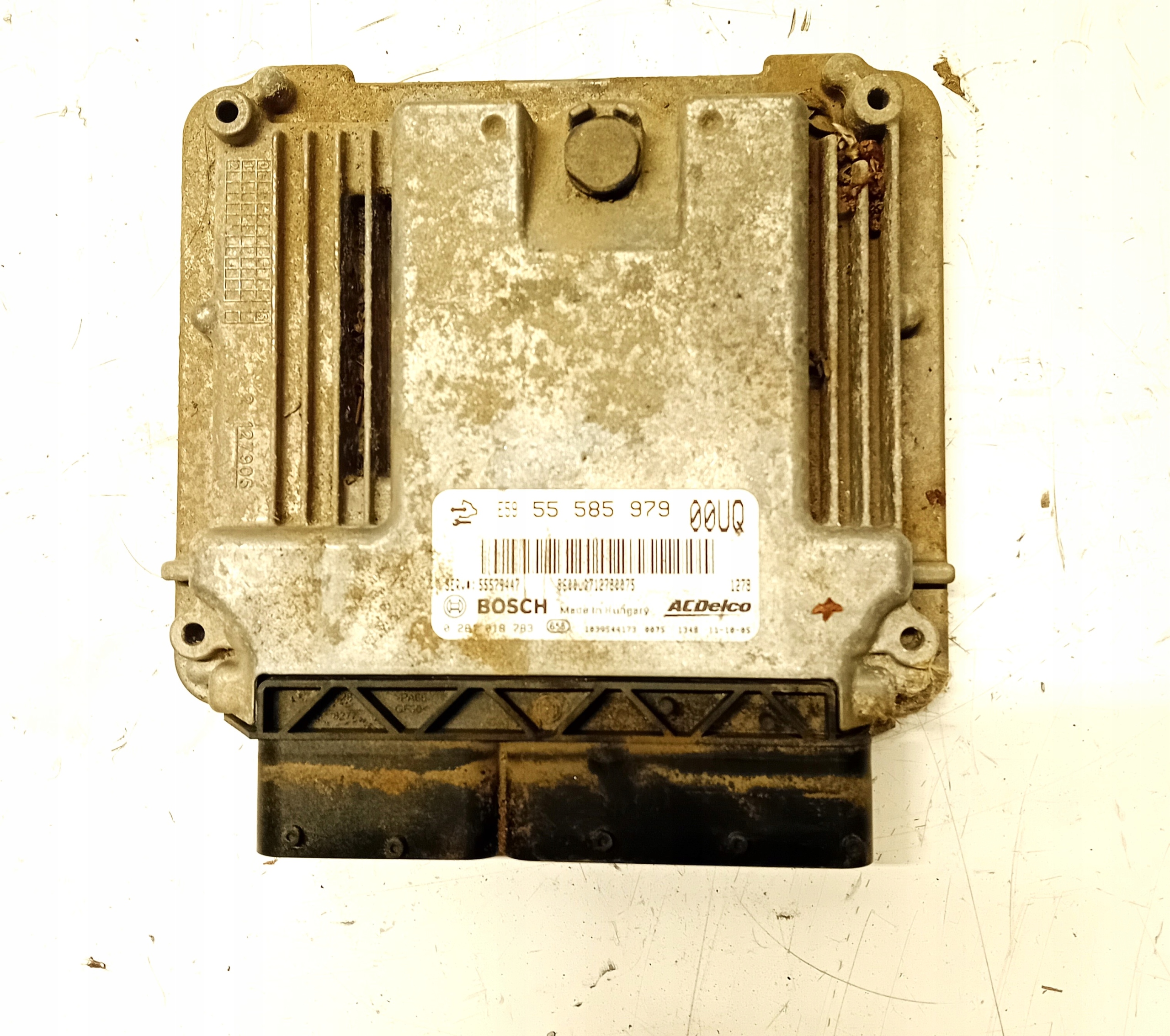 control unit of the engine OPEL CORSA D 1.3 CDTI 55585979