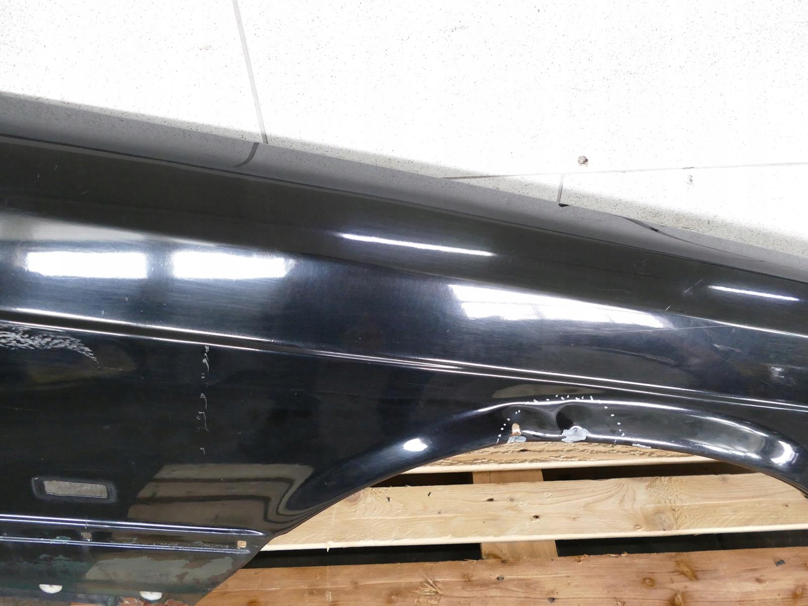 MERCEDES S W126 300 SE fender right front front