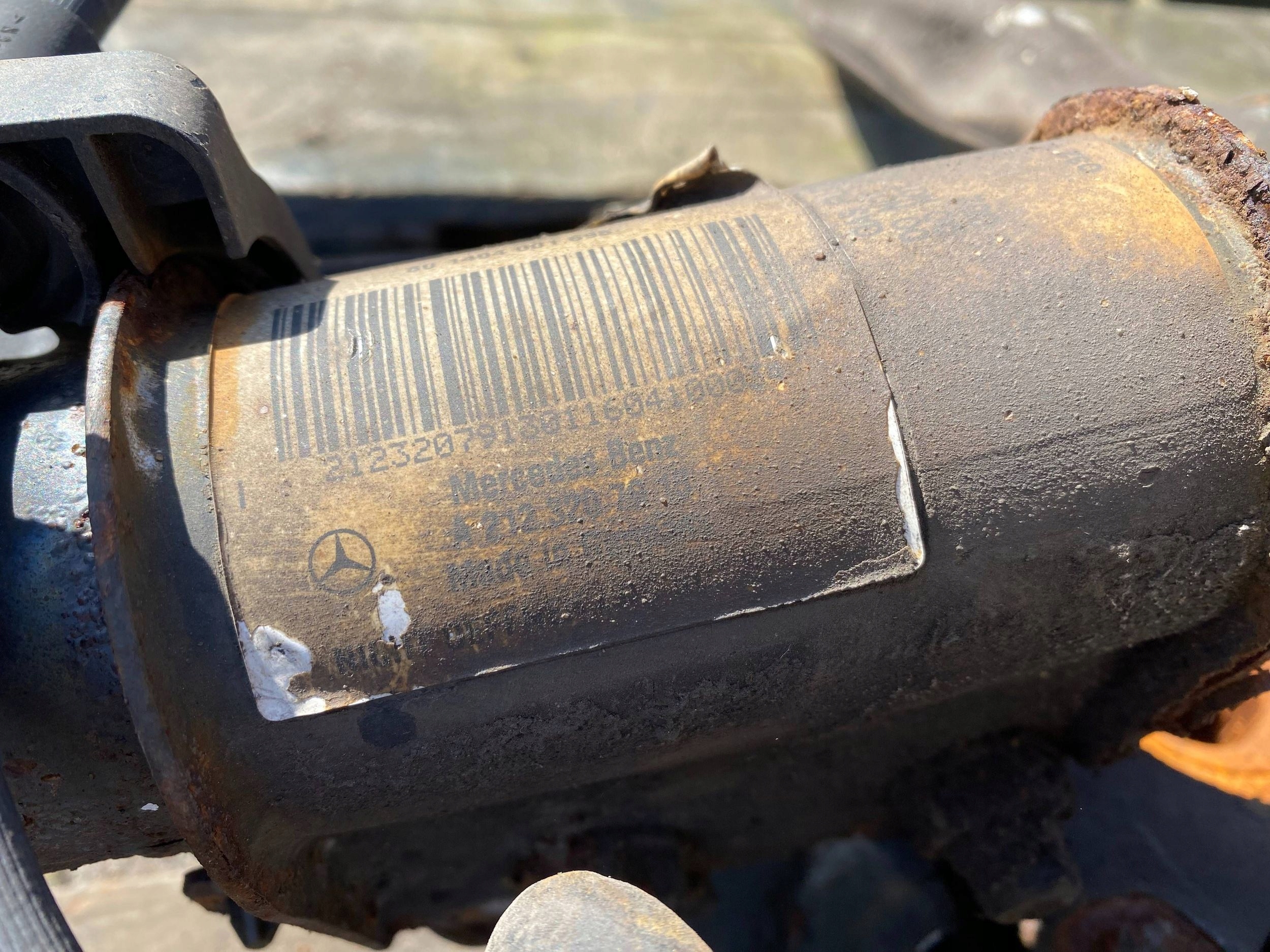 MERCEDES E W212 LIFT 4MATIC sususpension McPherson left front A2123207913
