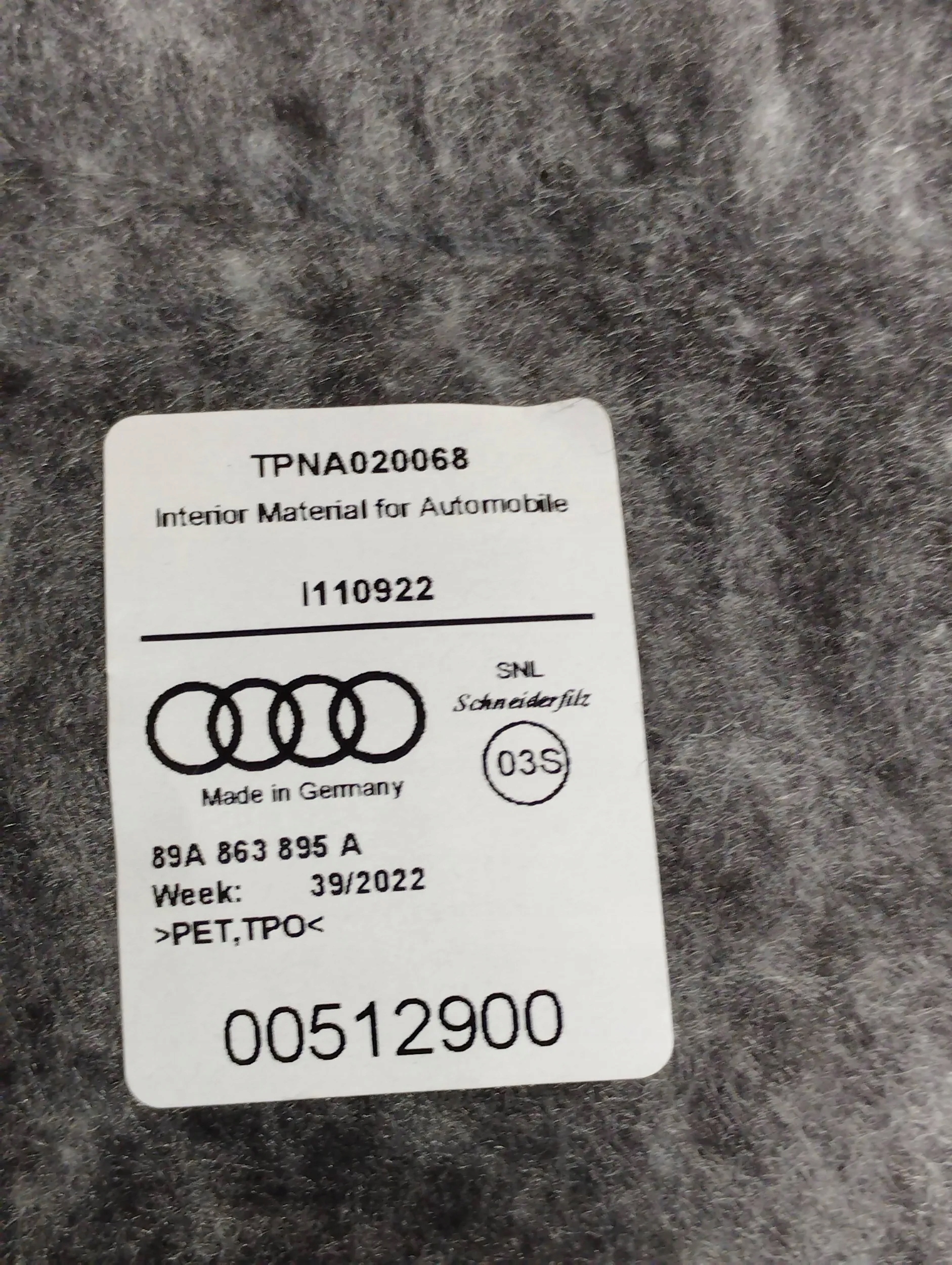 Audi Q4 e-tron hangszigetelő nadkola 89A863895A