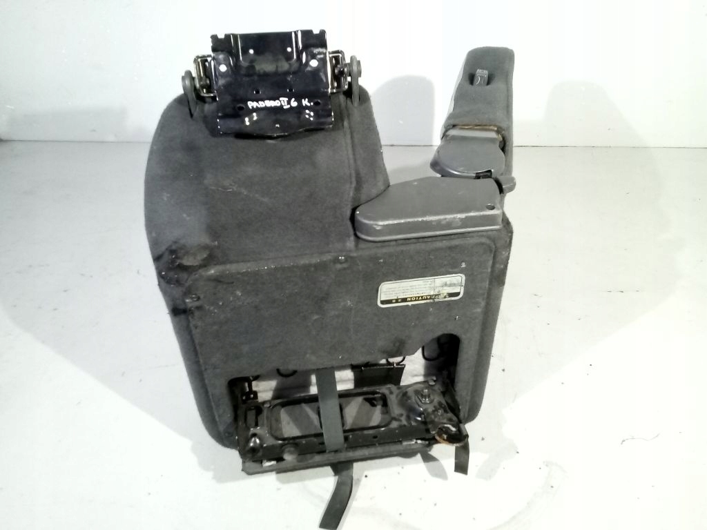 Mitsubishi Pajero II Sitz Sitze hinten 7 osob L+P