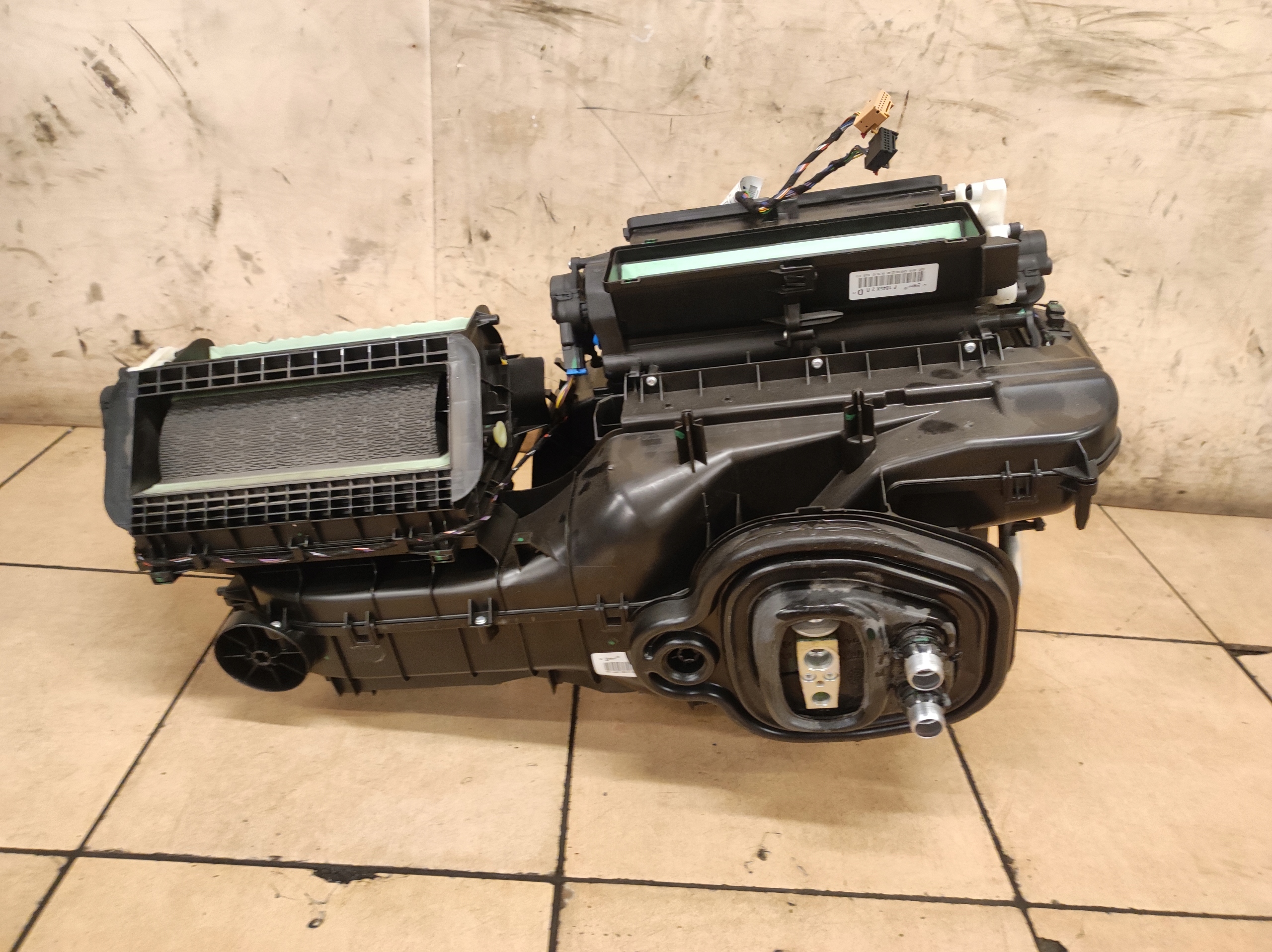 радиатор отопителя A3 8V